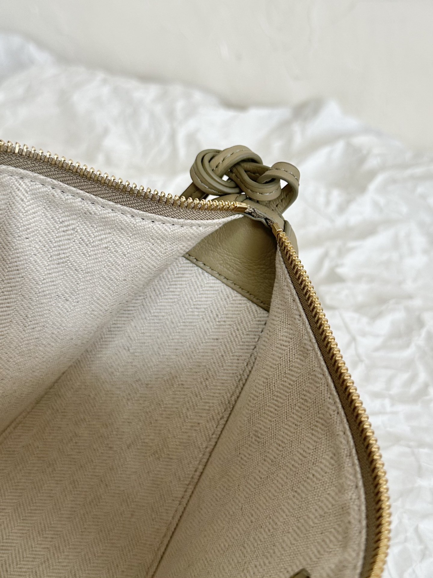 Lowee Hammock Hobo Bag-28*17*9.5CM
