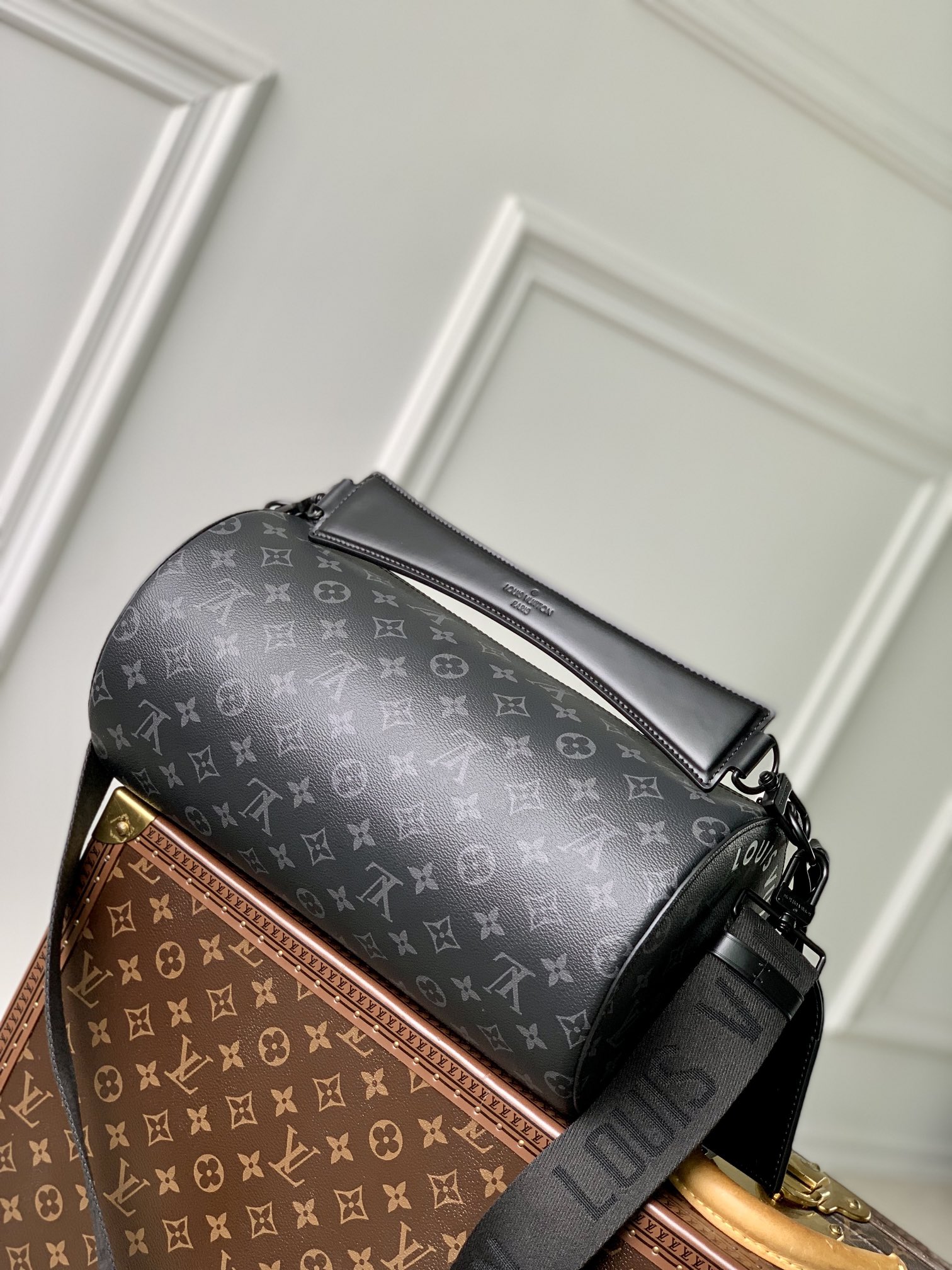 Louis Vuitton Soft Polochon Bag-33 x 17 x 17CM