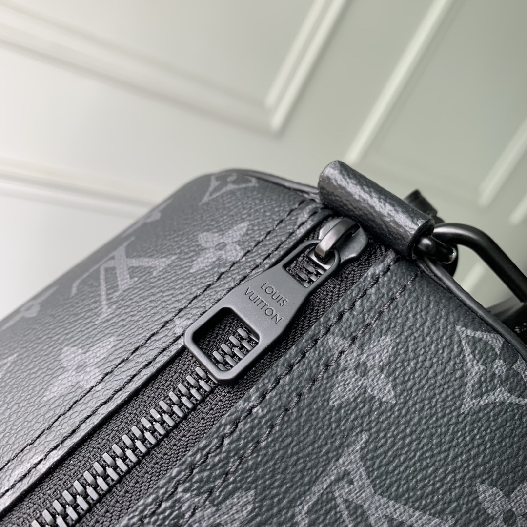 Louis Vuitton Soft Polochon Bag-33 x 17 x 17CM