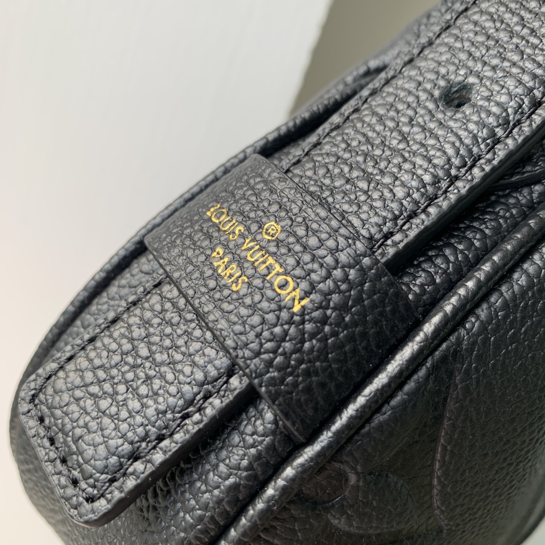 Louis Vuitton Mini Moon Bag M46692-20.5 x 11 x 5CM Louis Vuitton Mini Moon Bag M46692-20.5 x 11 x 5CM