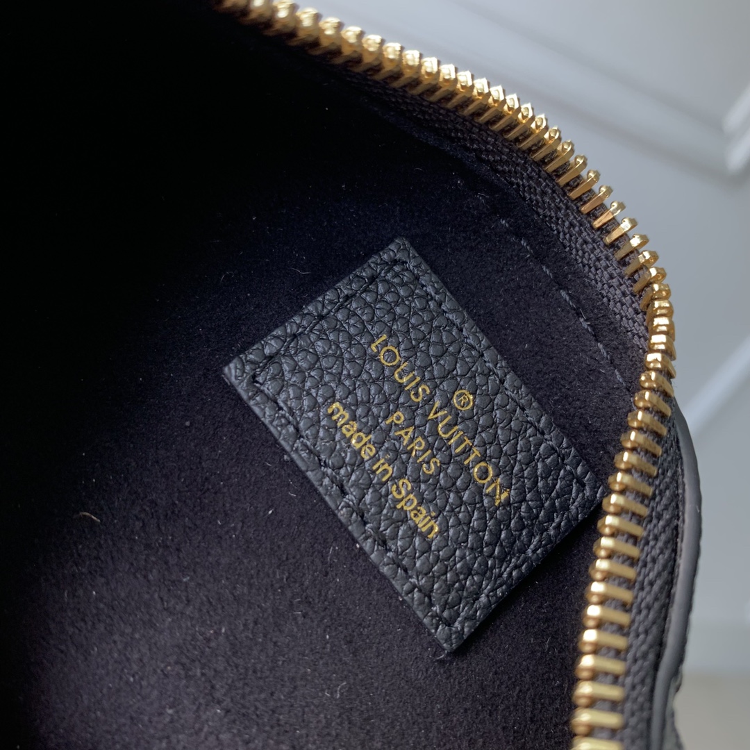 Louis Vuitton Mini Moon Bag M46692-20.5 x 11 x 5CM Louis Vuitton Mini Moon Bag M46692-20.5 x 11 x 5CM