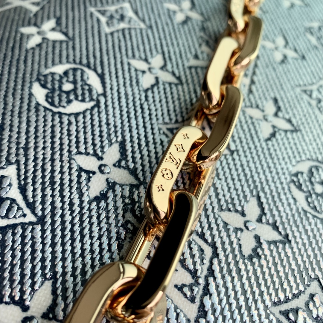 Louis Vuitton Coussin Handbags-M2295-26*20*12CM