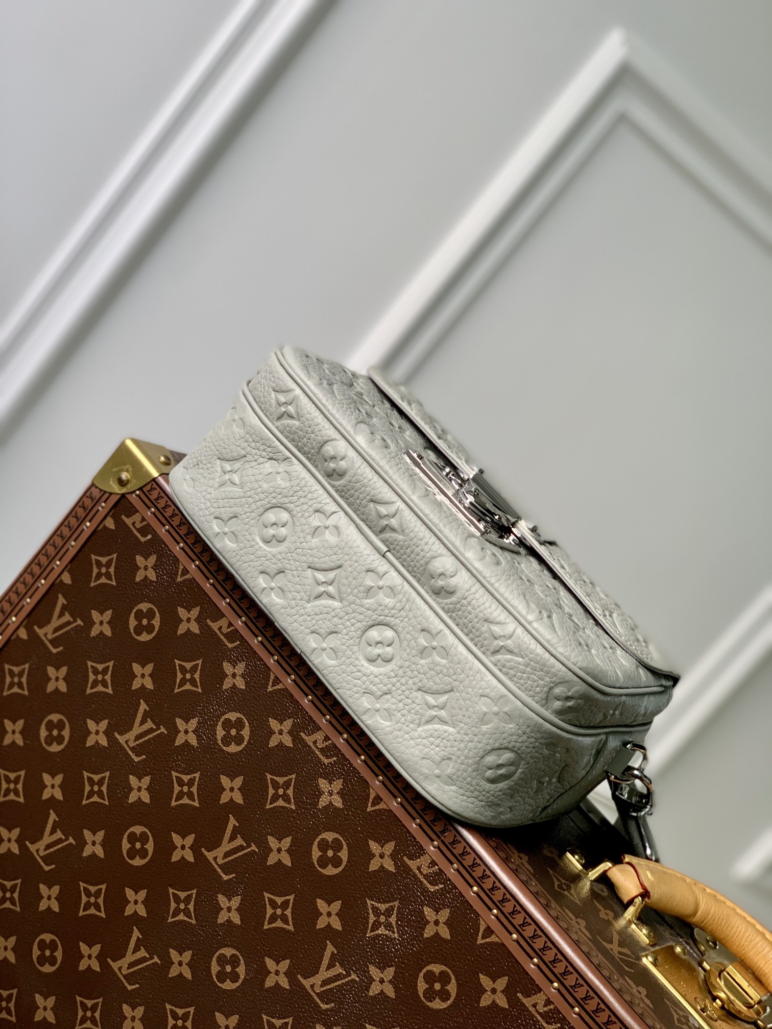Louis Vuitton S Lock Bag-M45806-22*18*8CM Louis Vuitton S Lock Bag-M45806-22*18*8CM
