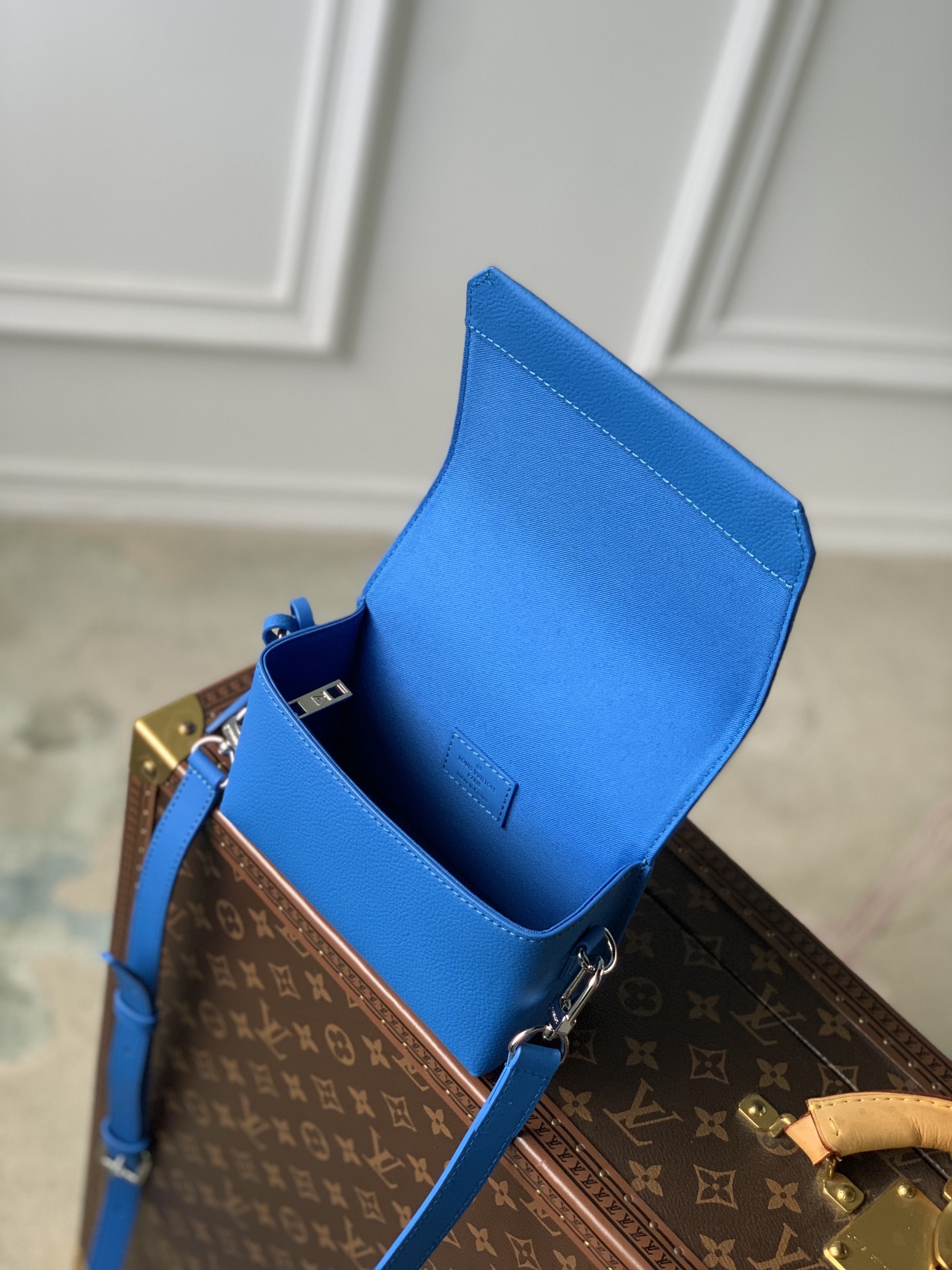 Louis Vuitton Aerogram Bag-M22481-17.3 x 12 x 7CM