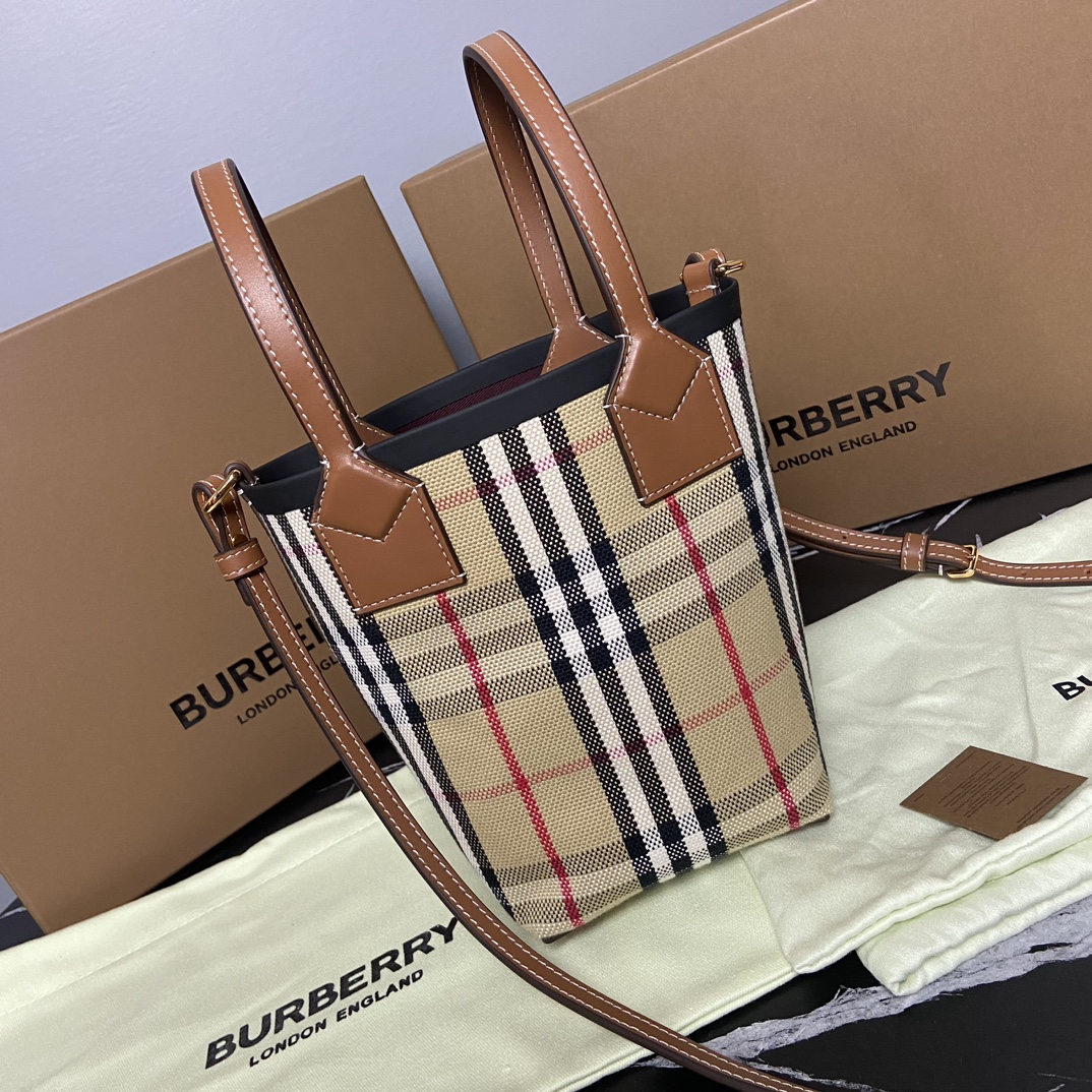 Burberry Bucket Bag-13*8.5*19.5CM