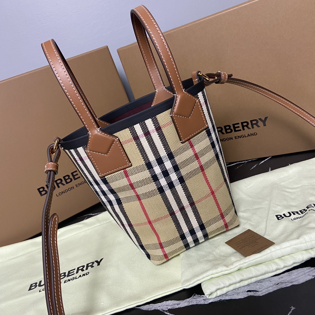 Burberry Bucket Bag-13*8.5*19.5CM