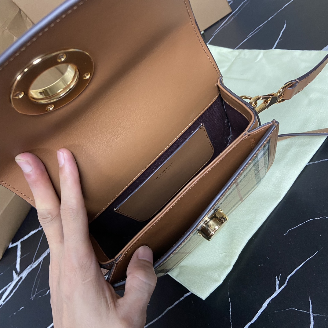 Burberry Crossbody Bag-19 x 6 x 16CM
