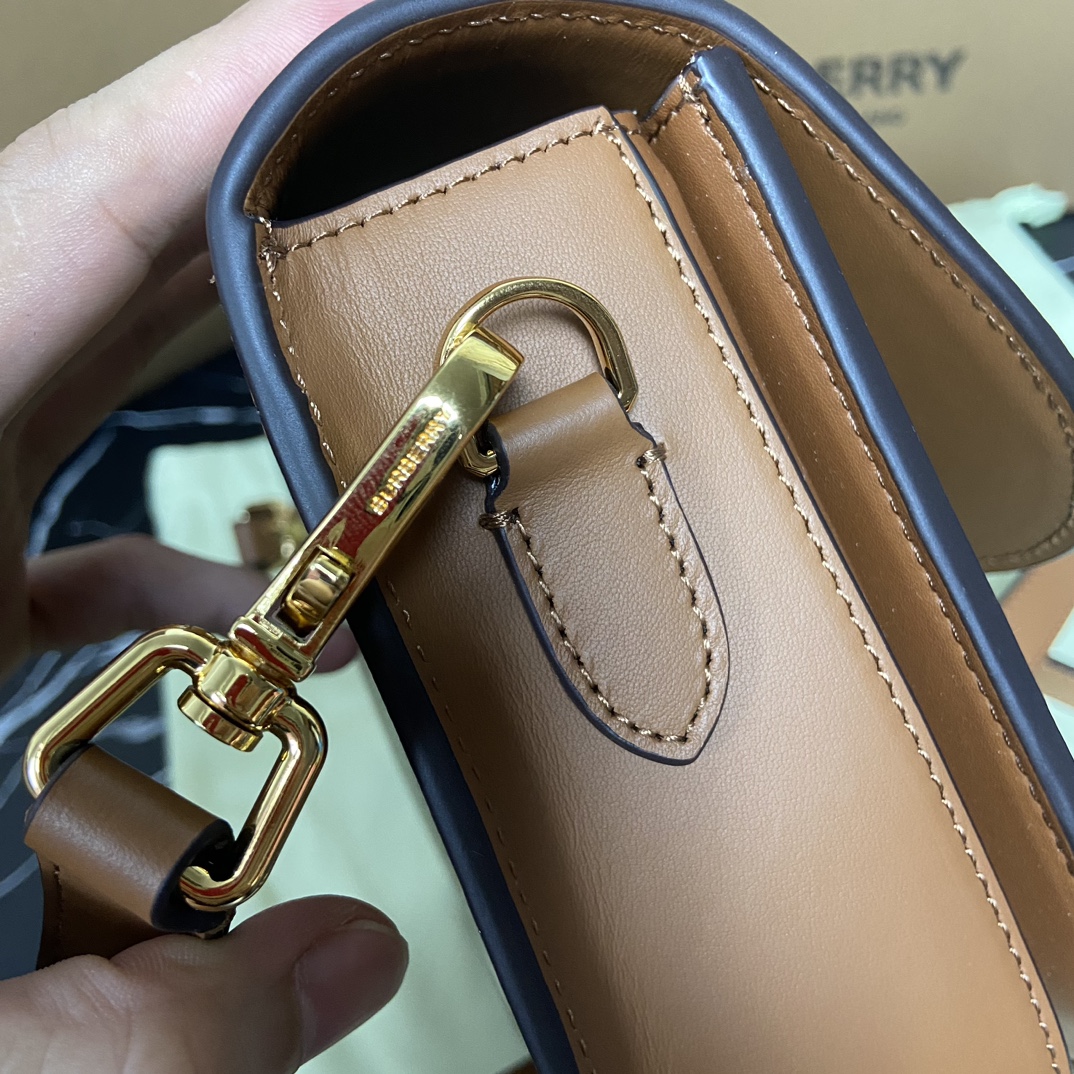 Burberry Crossbody Bag-19 x 6 x 16CM