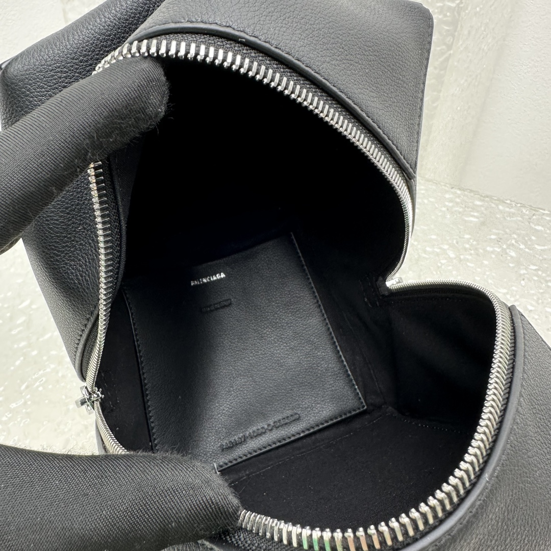 Balenciaga Handbags-16*16*16CM