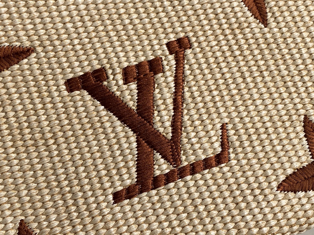 Louis Vuitton Pouch-25x 20 x 5.5CM Louis Vuitton Pouch-25x 20 x 5.5CM