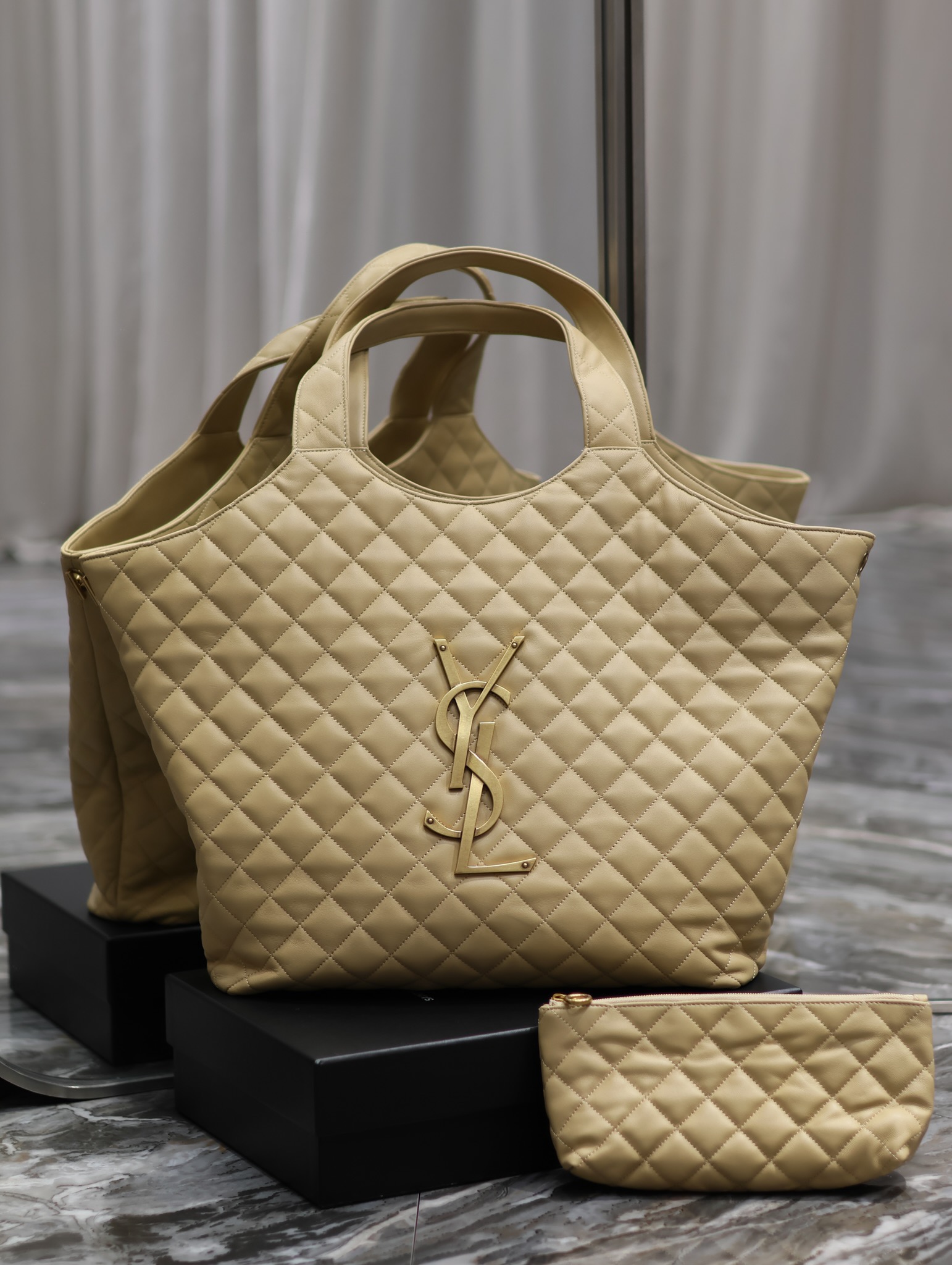 YSL Rive Icare Maxi Bag-38*43*8CM