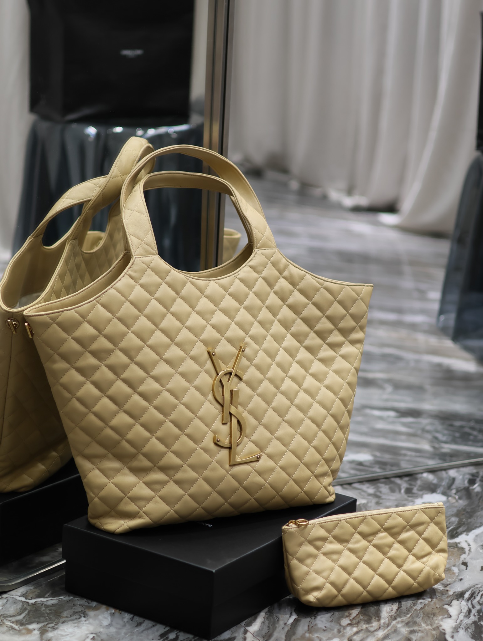 YSL Rive Icare Maxi Bag-38*43*8CM