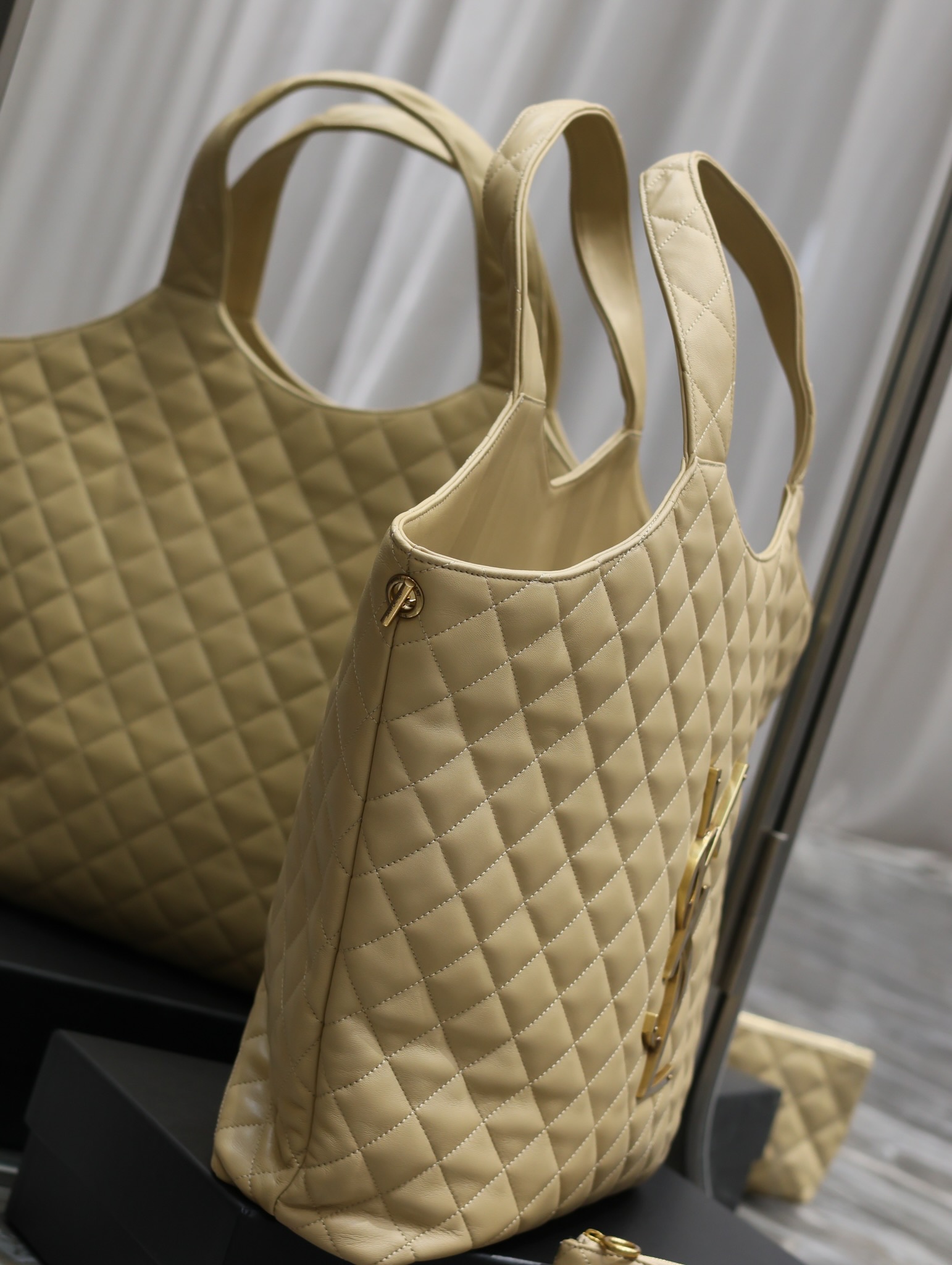 YSL Rive Icare Maxi Bag-38*43*8CM