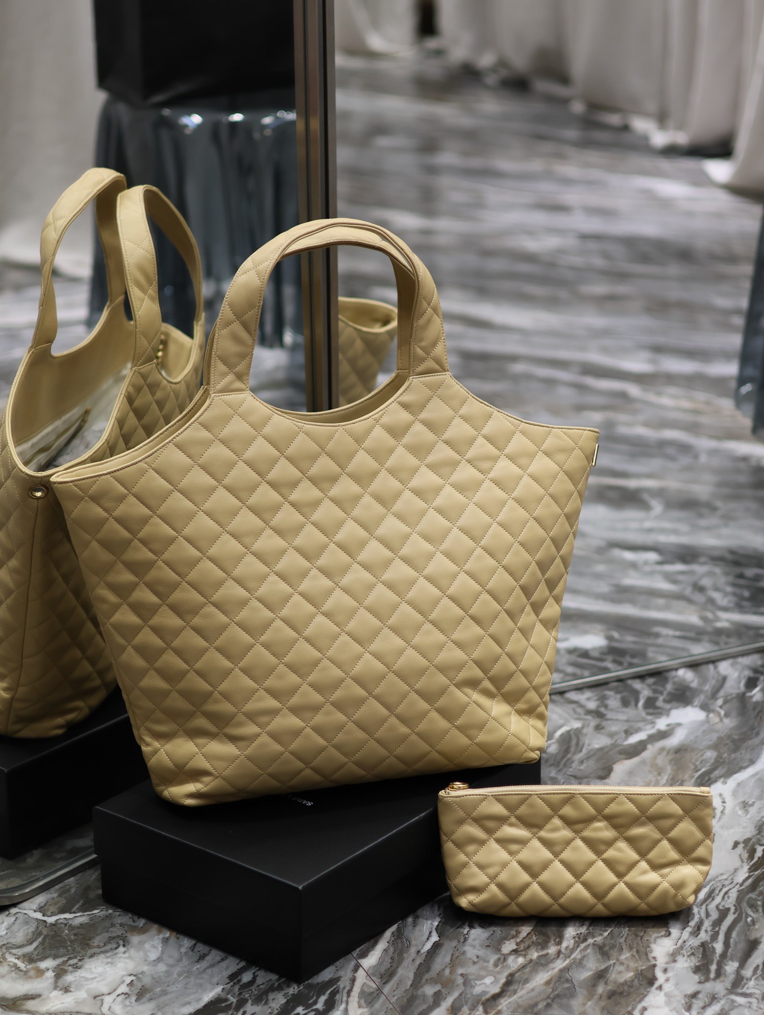 YSL Rive Icare Maxi Bag-38*43*8CM