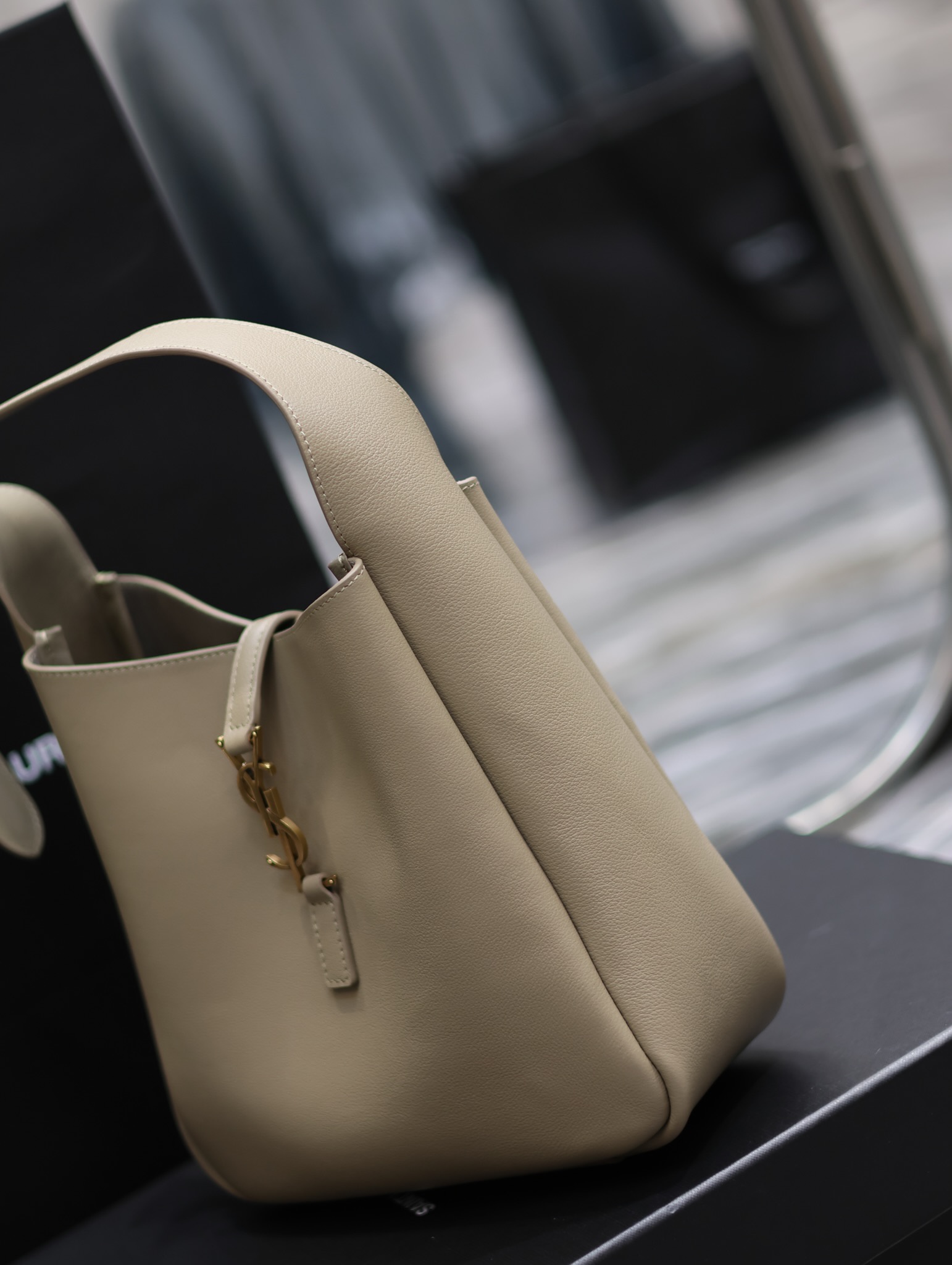 YSL Le5A7 Vintage Bag-23×22×8.5CM
