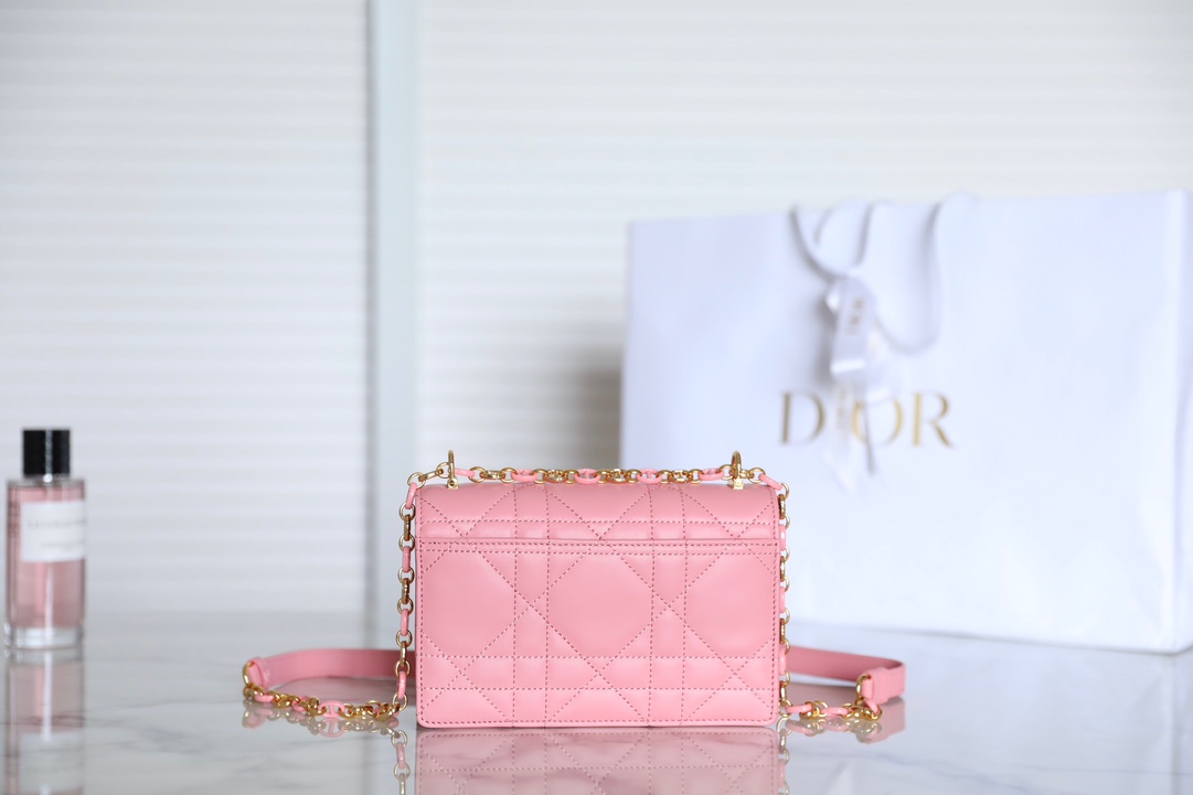 Diro Caro Bag- 19 x 13 x 5.5CM
