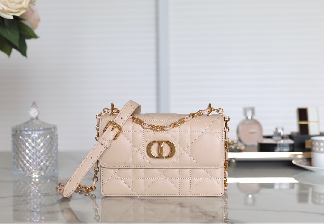 Diro Caro Bag- 19 x 13 x 5.5CM