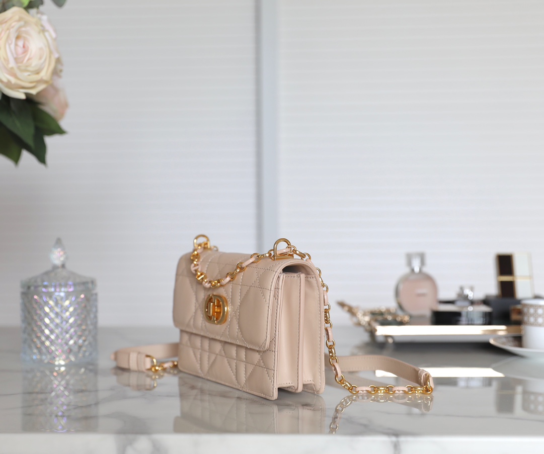 Diro Caro Bag- 19 x 13 x 5.5CM
