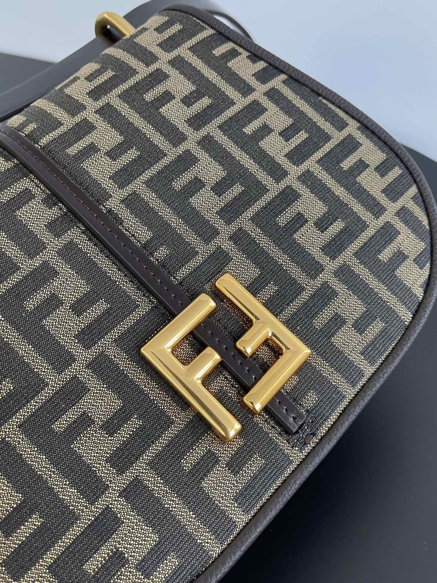 Fendi C’mon -25x7x20CM