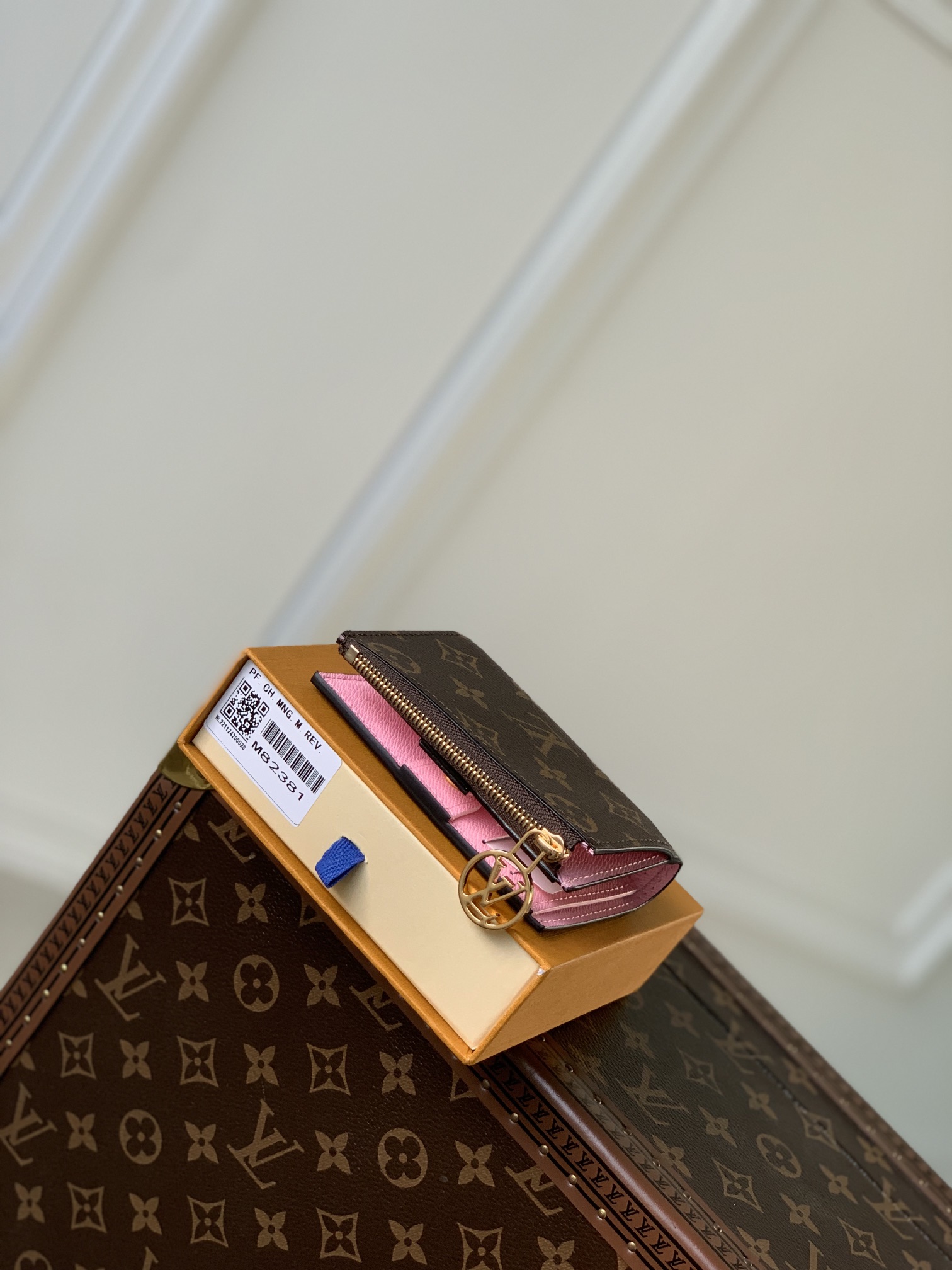 Louis Vuitton Wallet- M82381-9×11.5×1.5CM