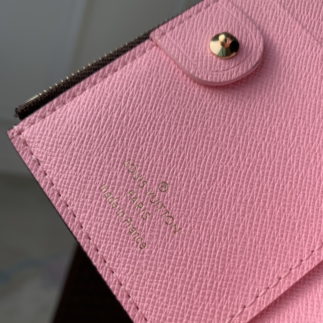 Louis Vuitton Wallet- M82381-9×11.5×1.5CM