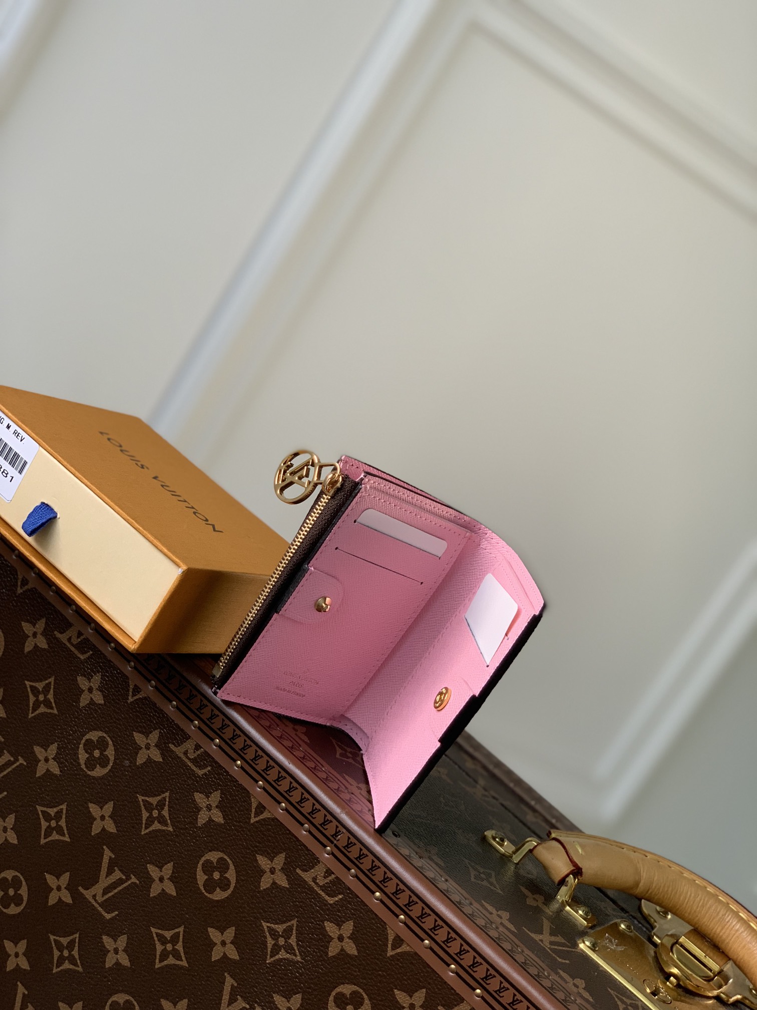Louis Vuitton Wallet- M82381-9×11.5×1.5CM