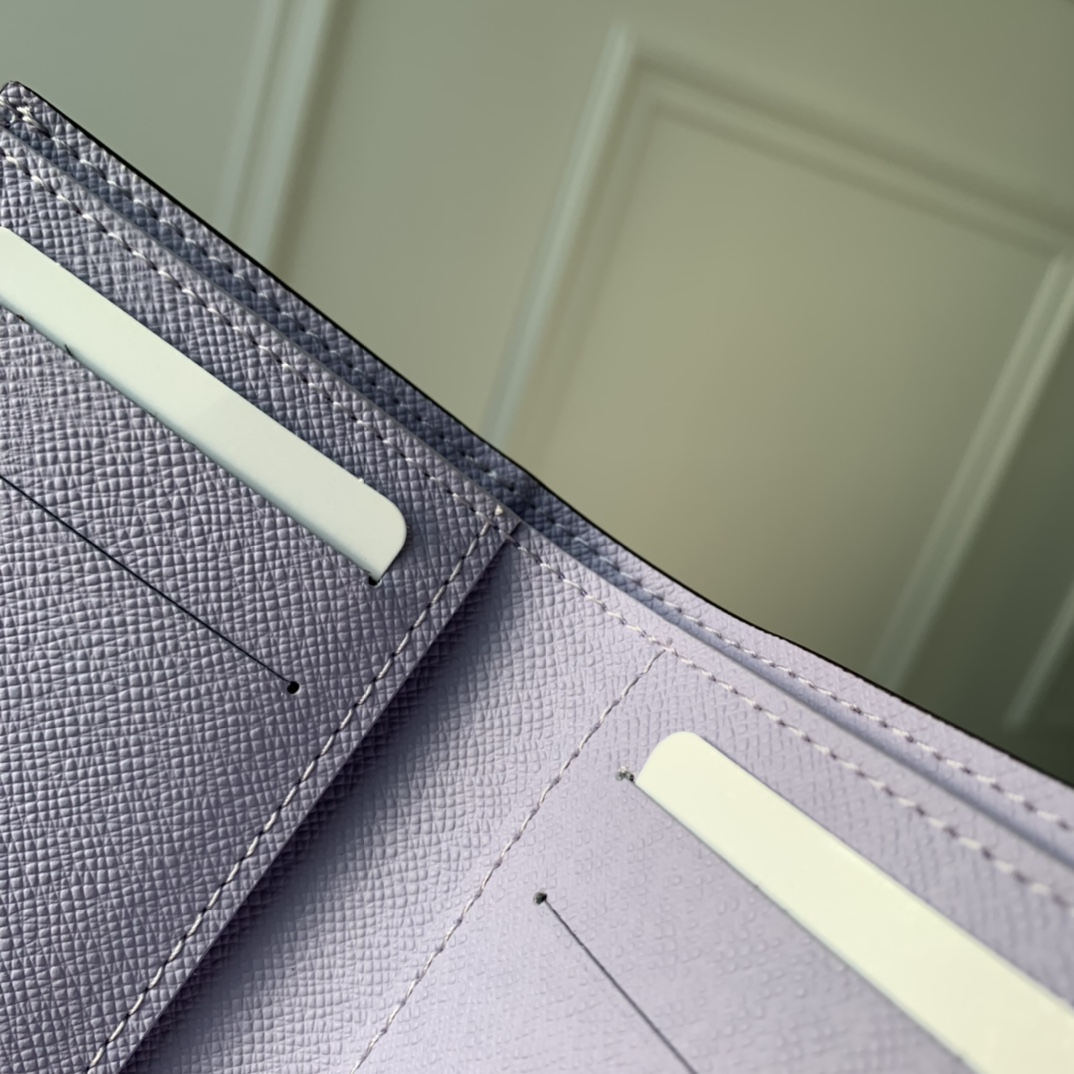 Louis Vuitton Wallet- M82381-9×11.5×1.5CM
