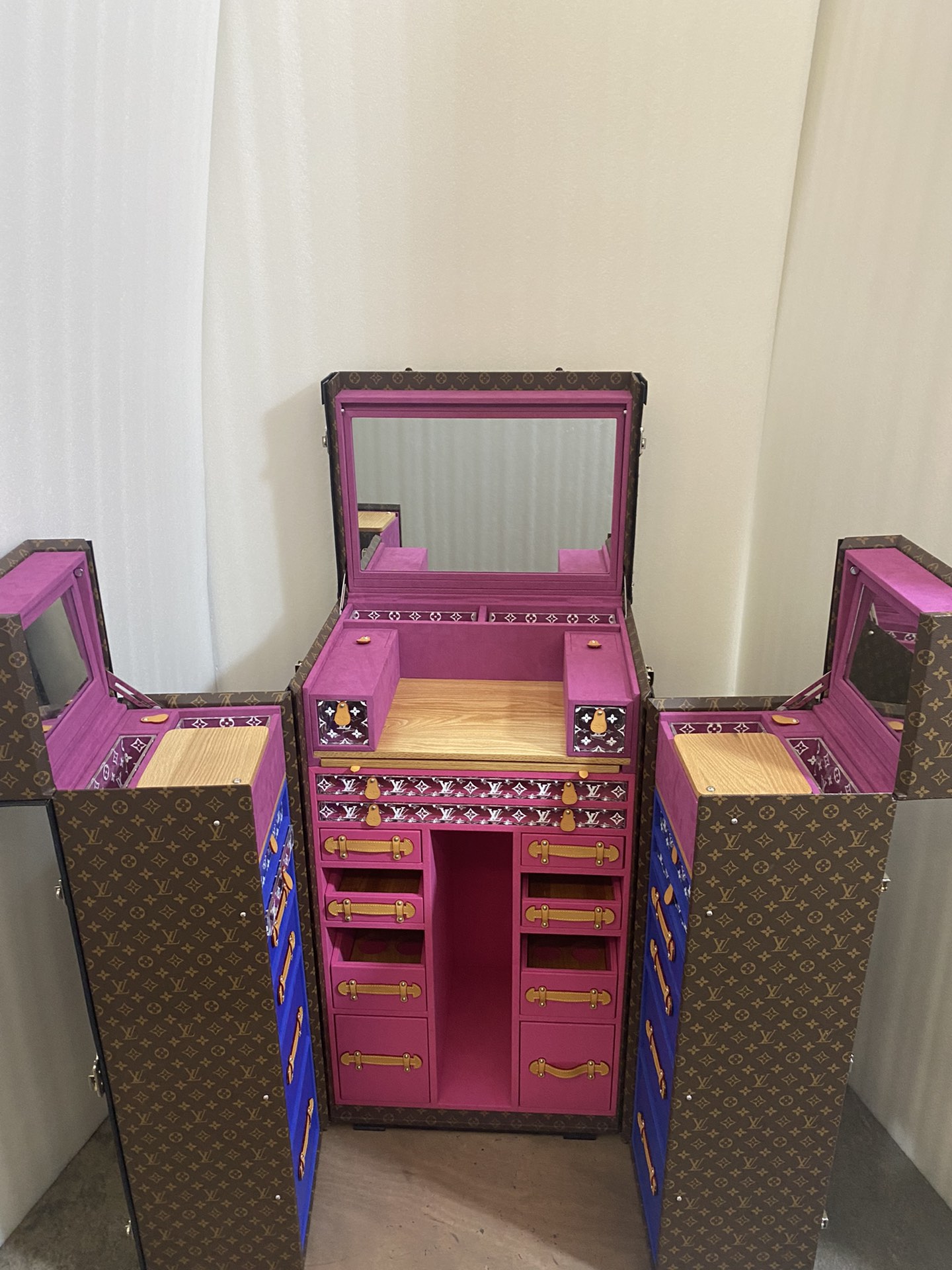 Louis Vuitton Customised Dressing Tables-105*67*56CM