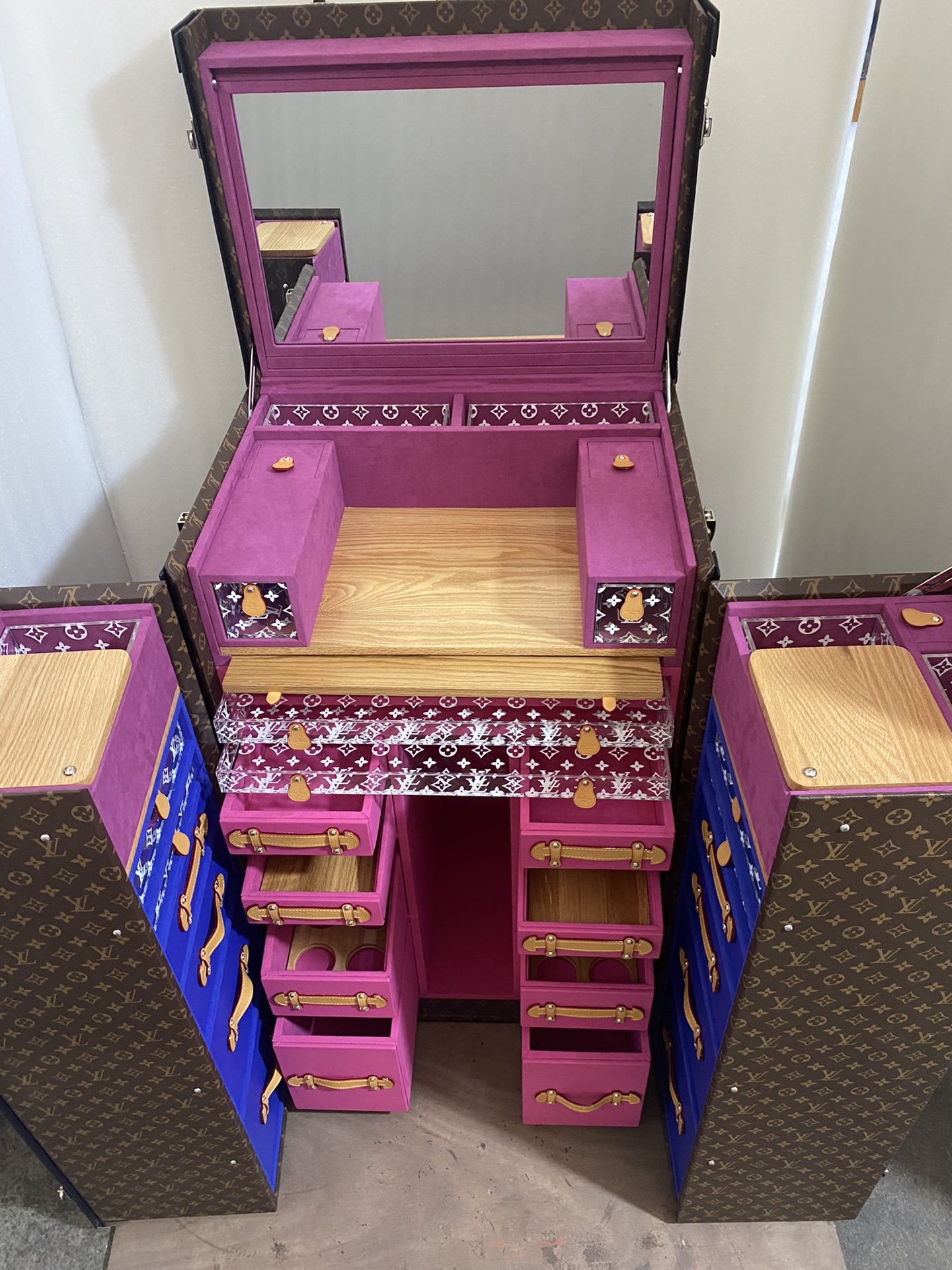 Louis Vuitton Customised Dressing Tables-105*67*56CM