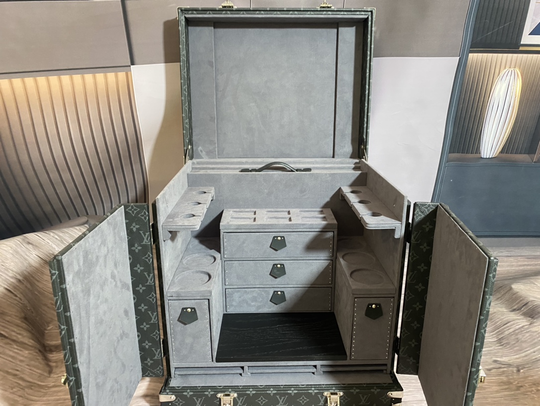 Louis Vuitton Custom Order Small Wine Box (Black Flower + Grey)-46*37*50CM