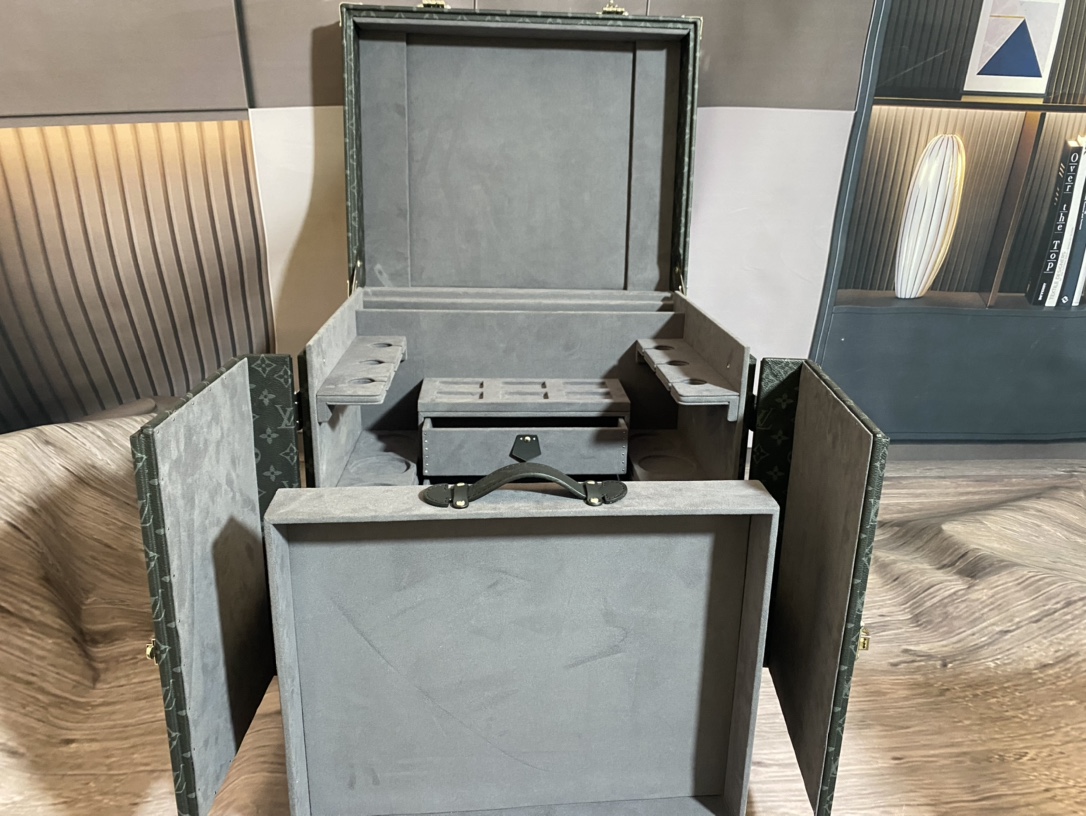 Louis Vuitton Custom Order Small Wine Box (Black Flower + Grey)-46*37*50CM