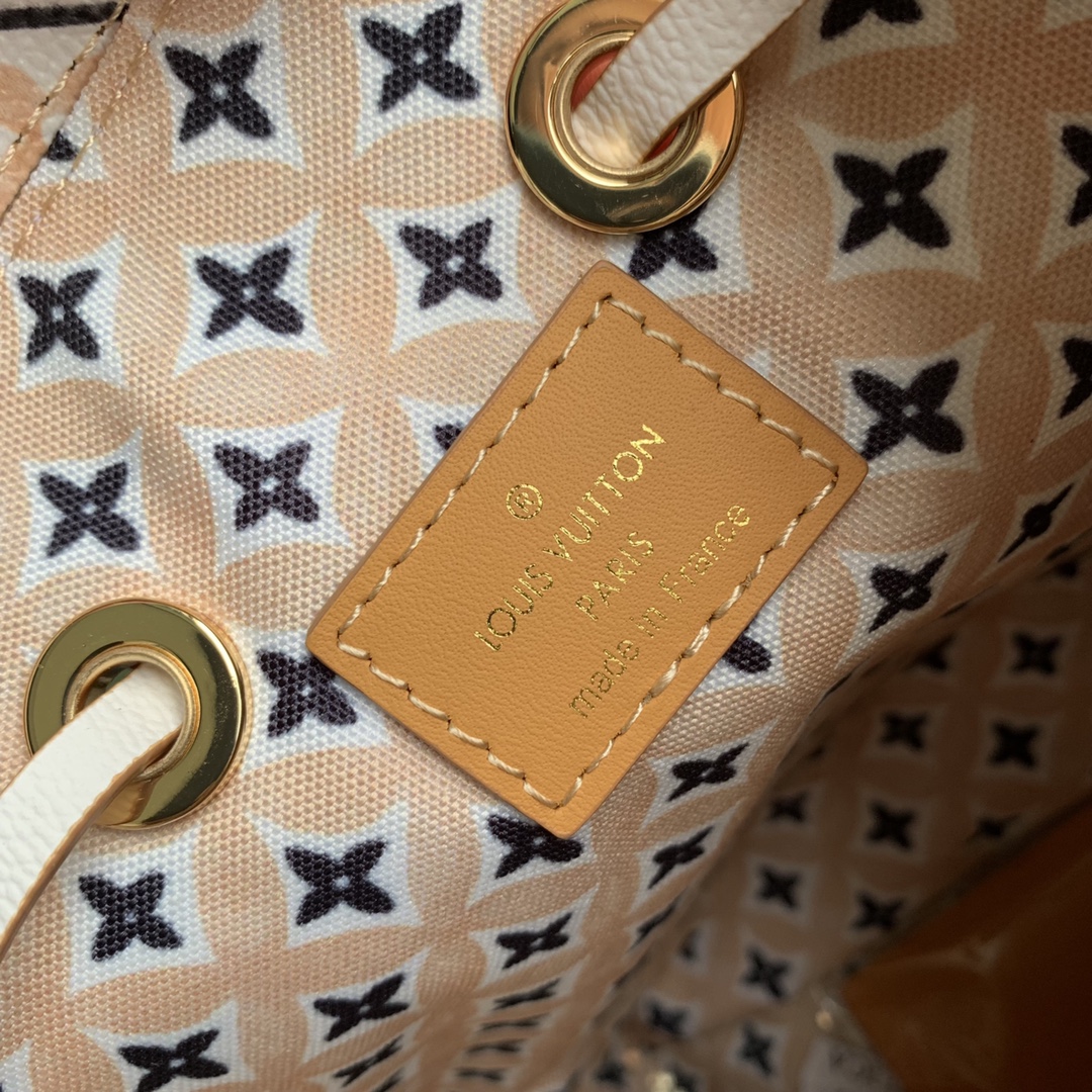 Louis Vuitton M22985 NeoNoe BB Handbag-20*20*13CM