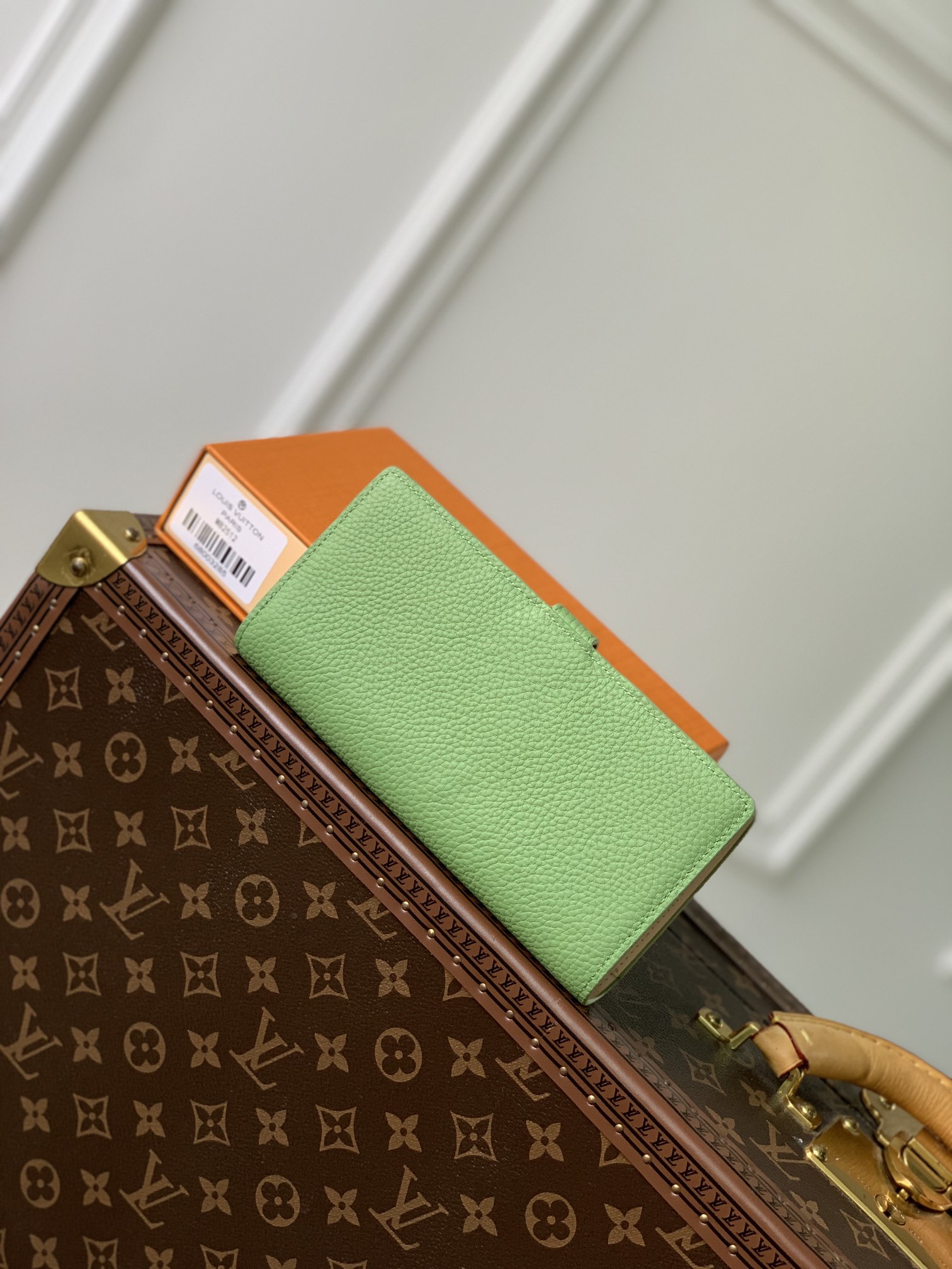 Louis Vuitton Vertical Wallet-M82512-10 x 19 x 1.7CM