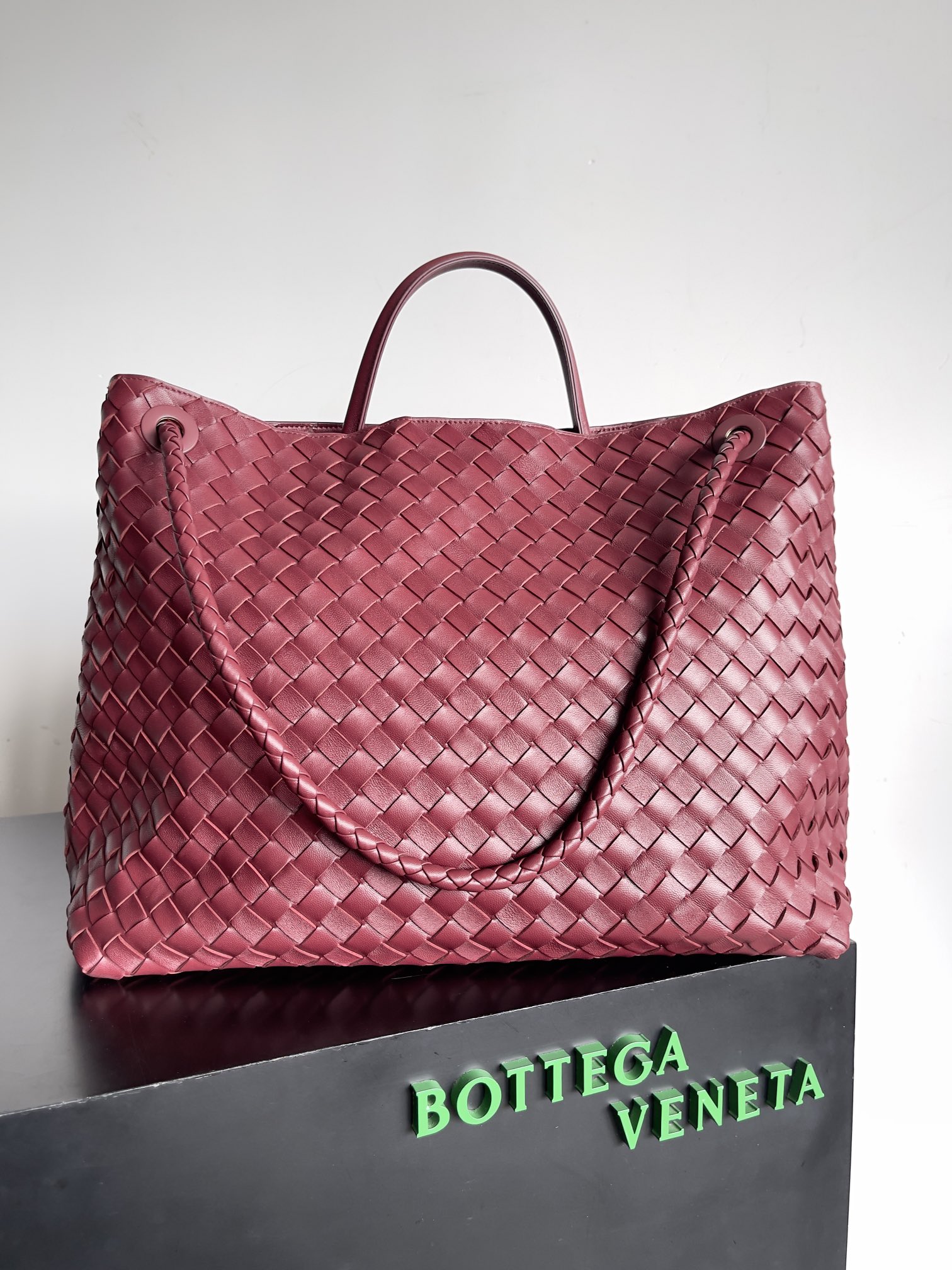 Bottega Veneta Andiamo-45*22*34CM
