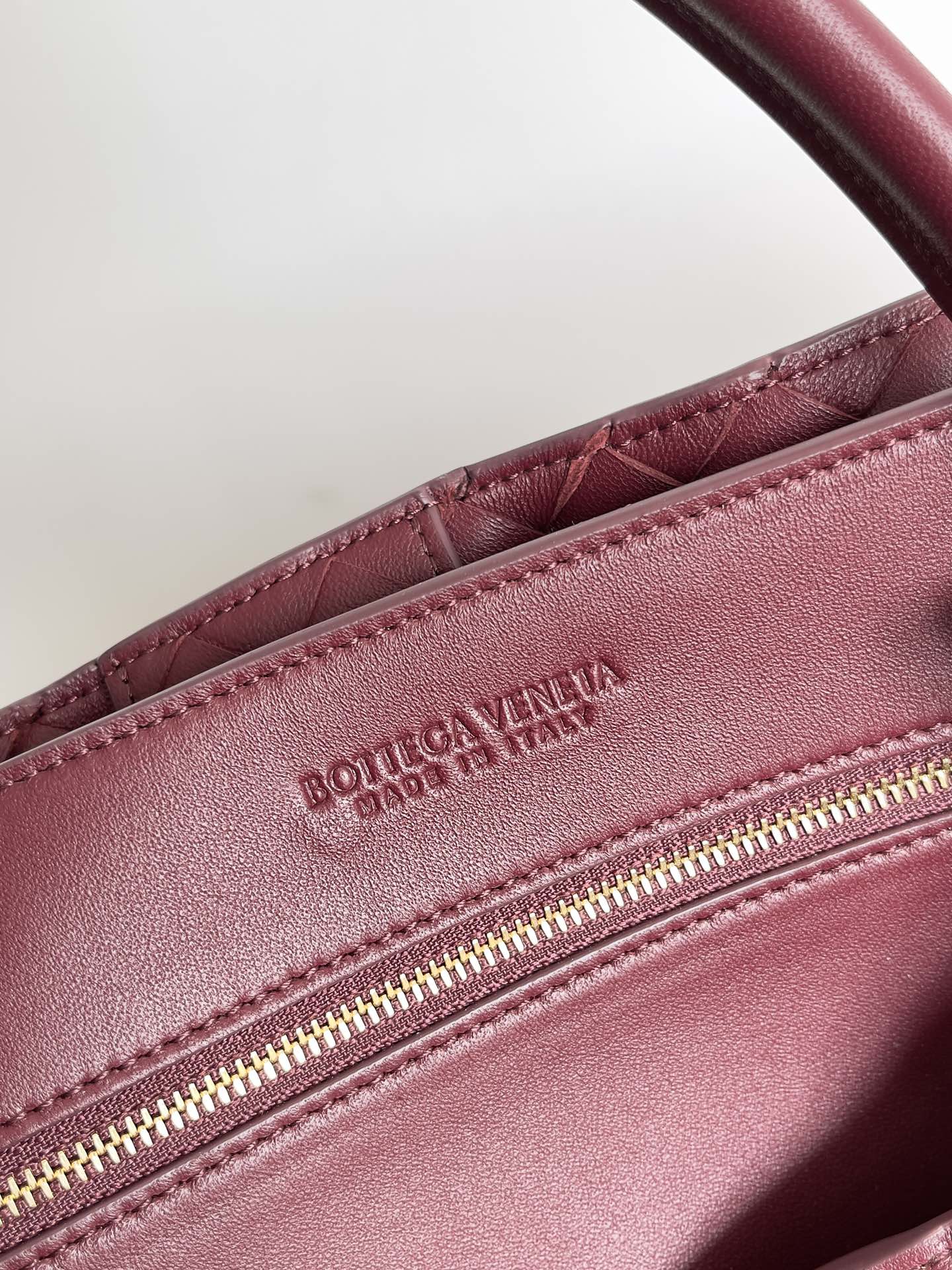 Bottega Veneta Andiamo-45*22*34CM
