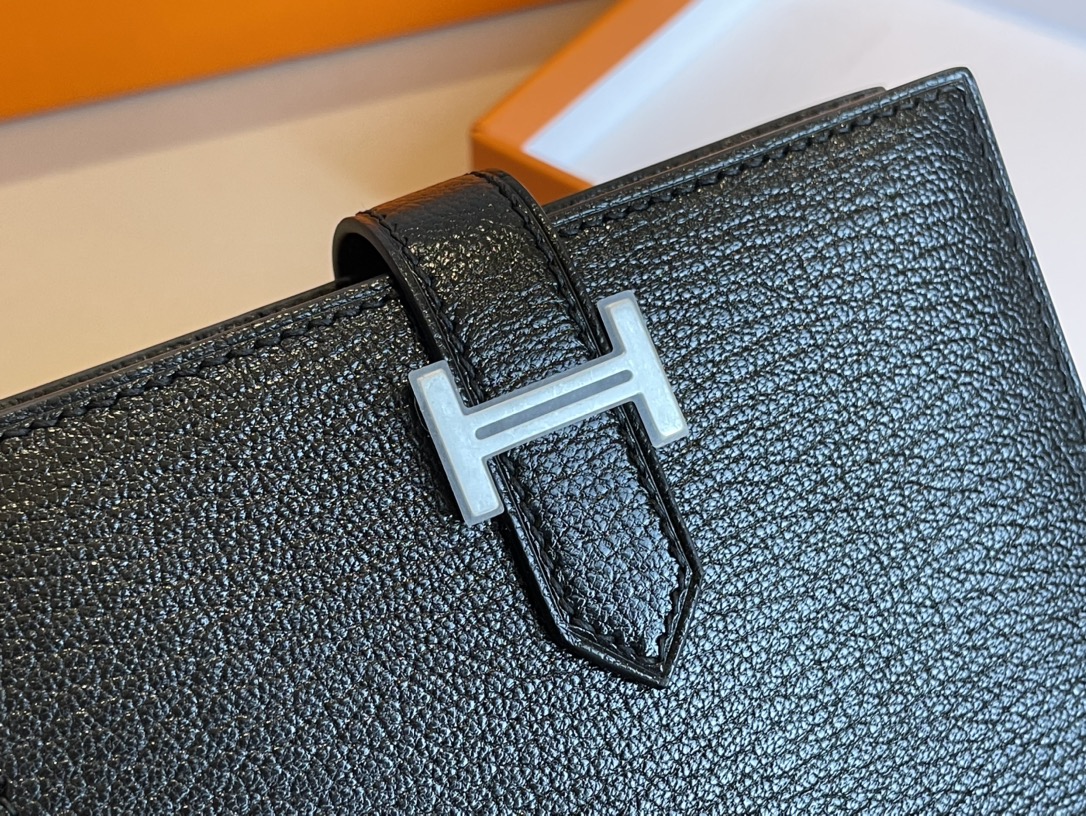 Hermes Bearn Wallet