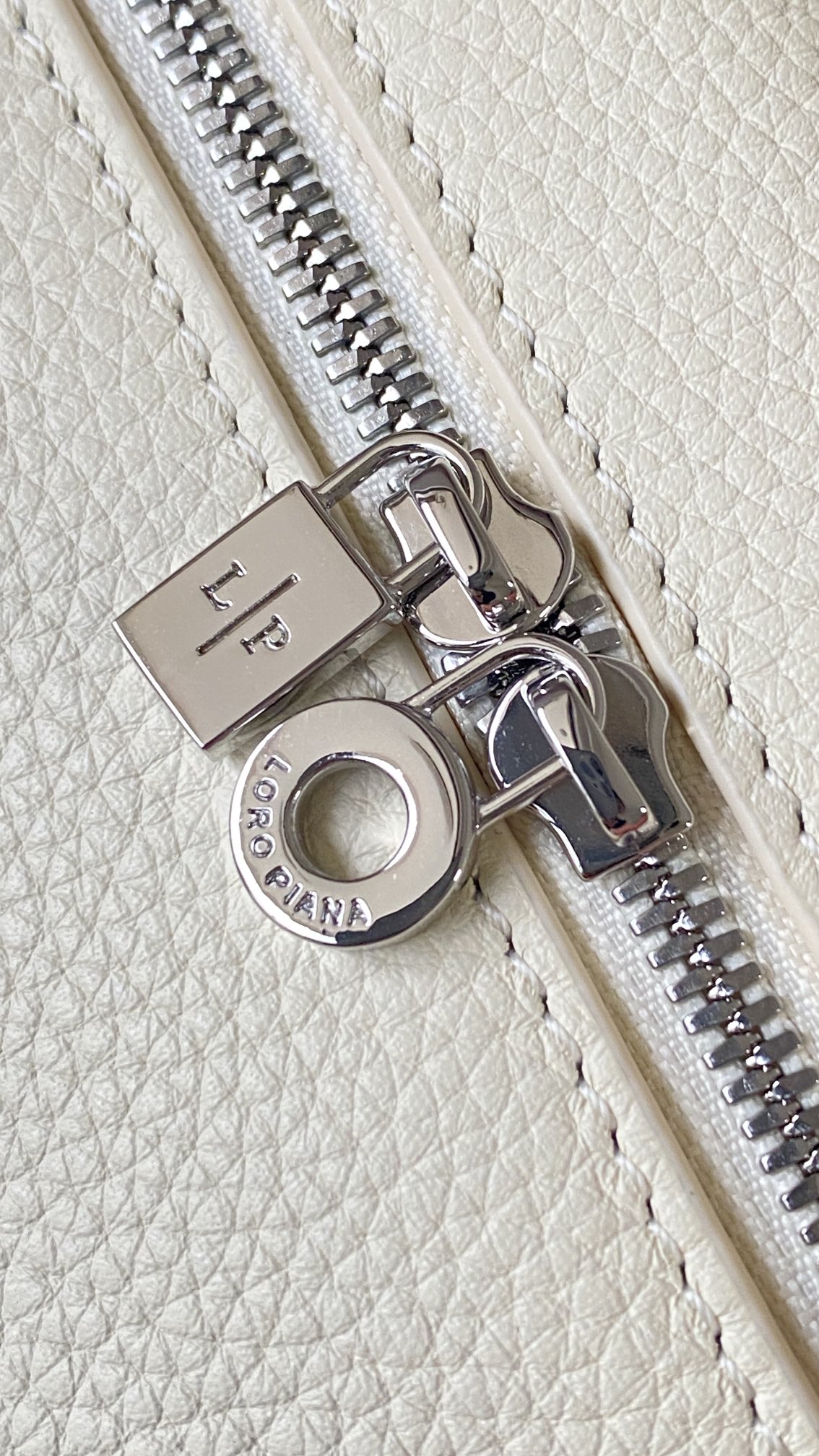 Loro Piana Bag-19CM