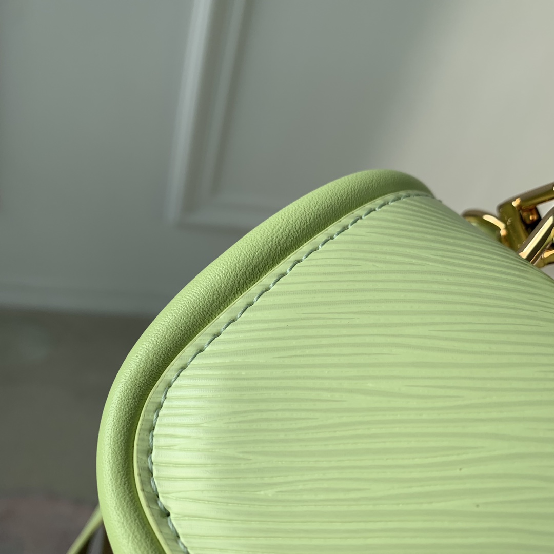 Louis Vuitton Hide & Seek Bag-21 x 15 x 8CM