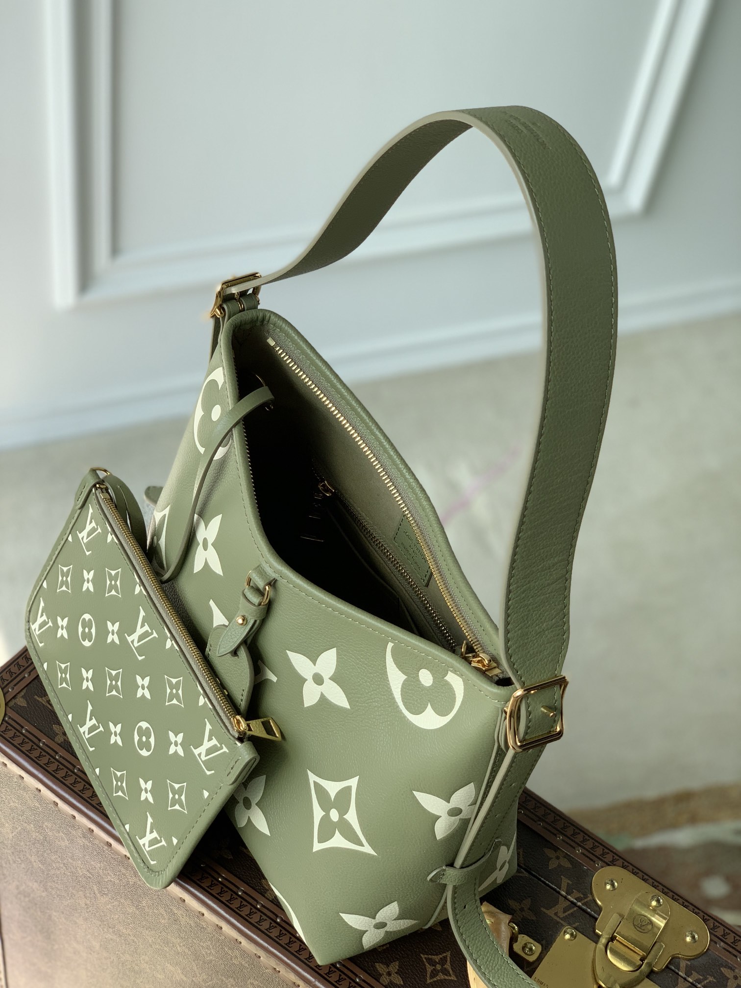 Louis Vuitton CarryAll Bag-M46298-29*24*12CM Louis Vuitton CarryAll Bag-M46298-29*24*12CM