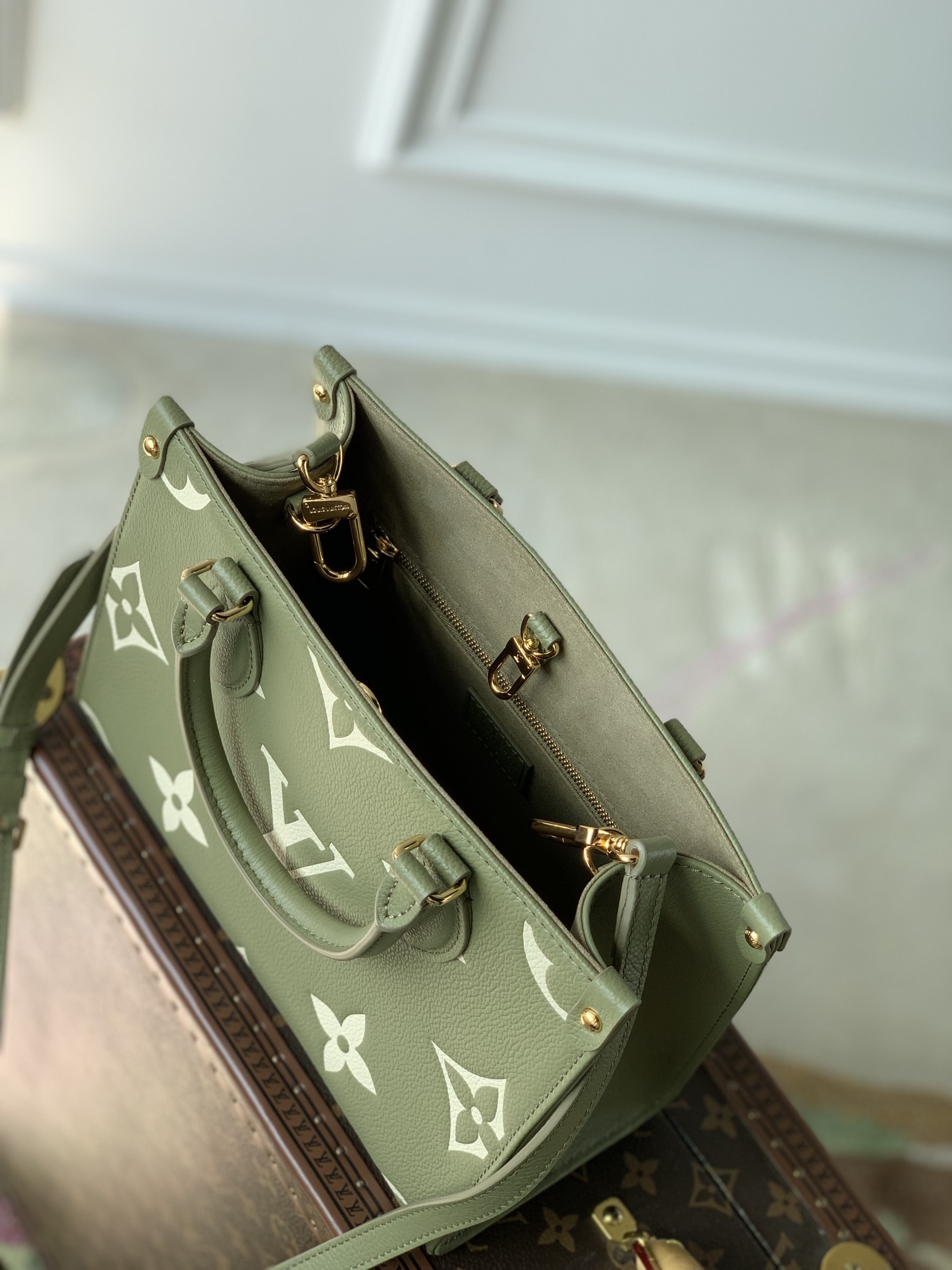 Louis Vuitton Onthego Handbag- M21732-25*19*11.5 CM