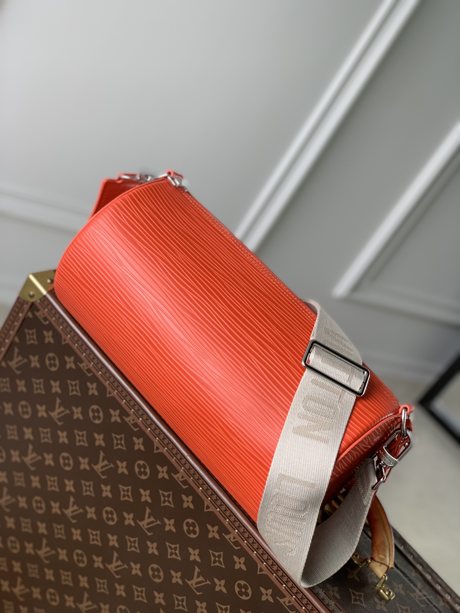 Louis Vuitton Soft Polochon Bag M46692-27x 15x 15CM
