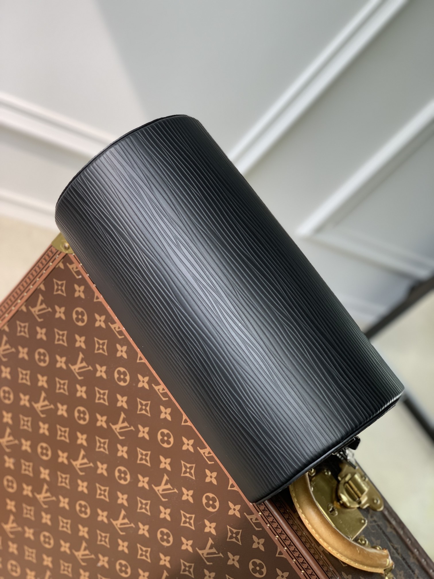 Louis Vuitton Soft Polochon Bag M46692-27x 15x 15CM