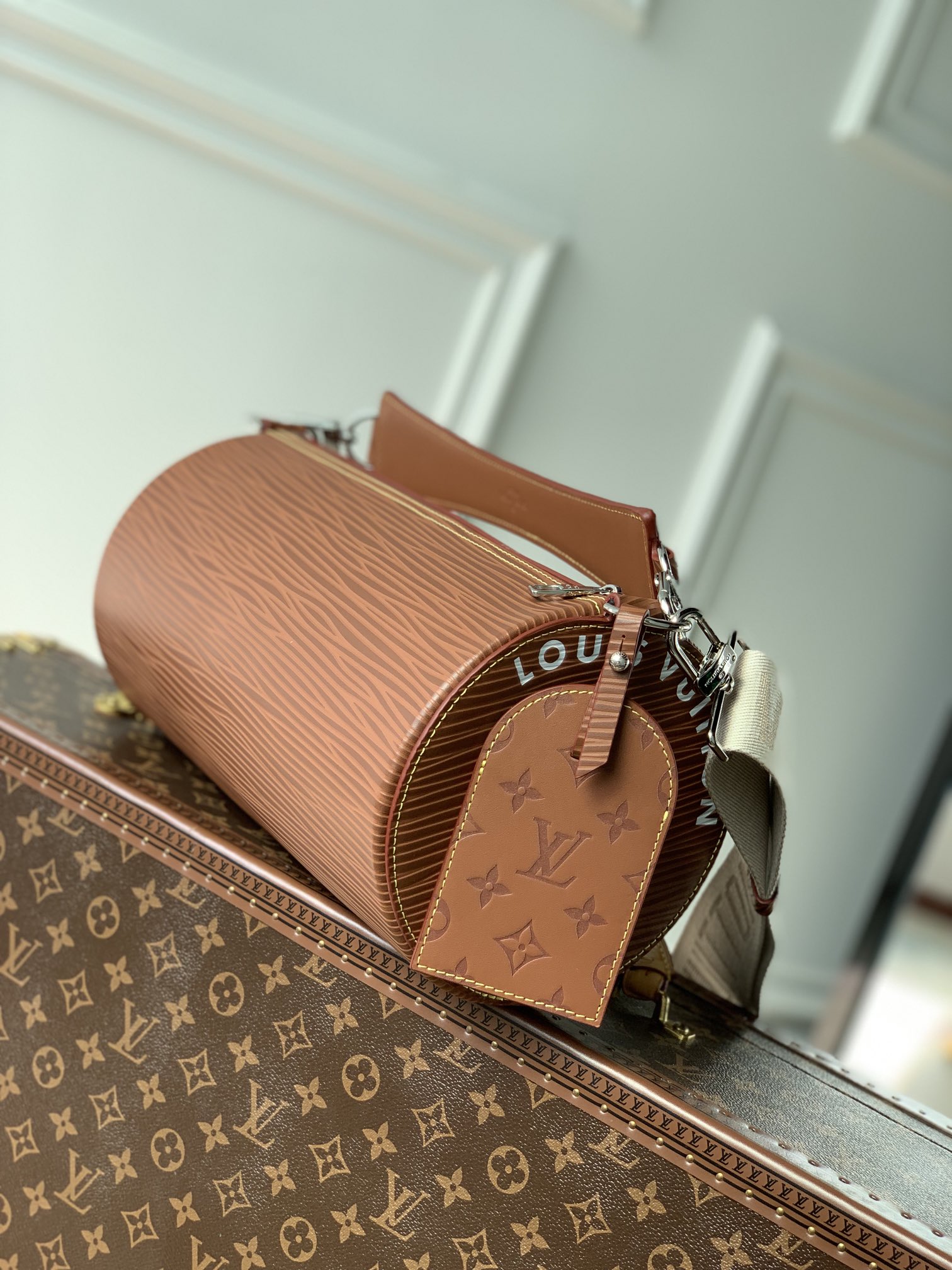 Louis Vuitton Soft Polochon Bag M46692-27x 15x 15CM