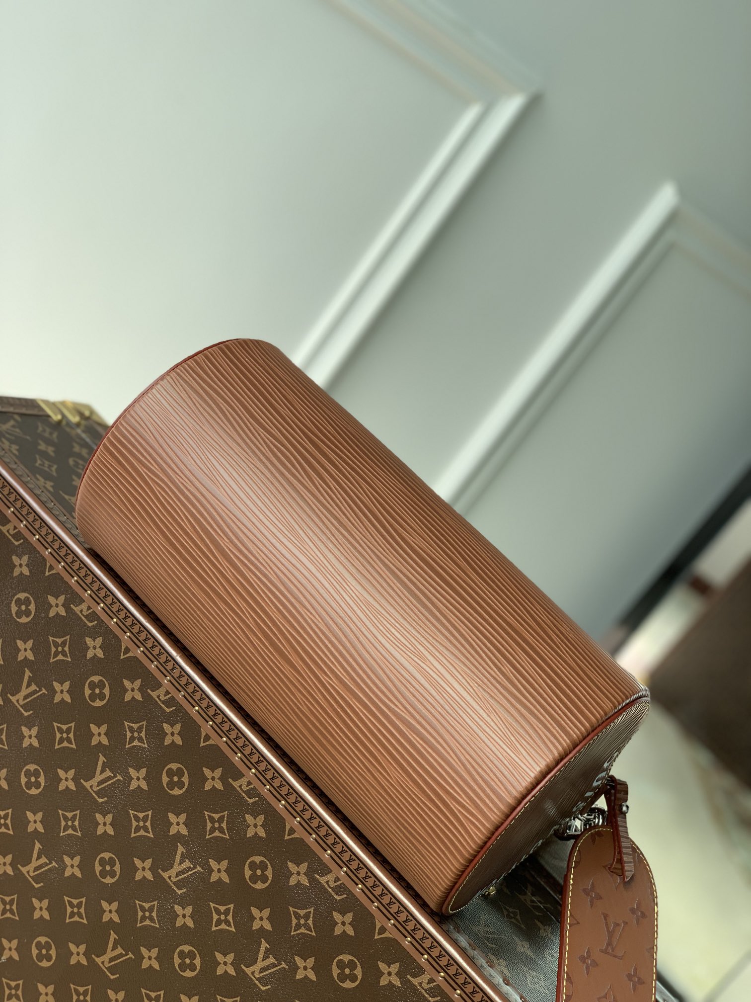 Louis Vuitton Soft Polochon Bag M46692-27x 15x 15CM