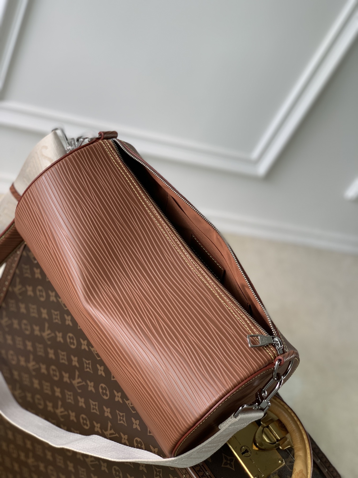 Louis Vuitton Soft Polochon Bag M46692-27x 15x 15CM