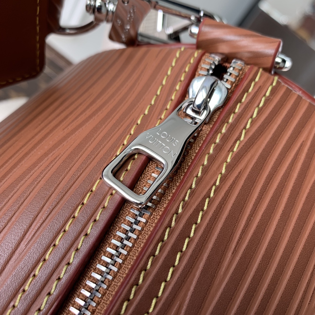 Louis Vuitton Soft Polochon Bag M46692-27x 15x 15CM