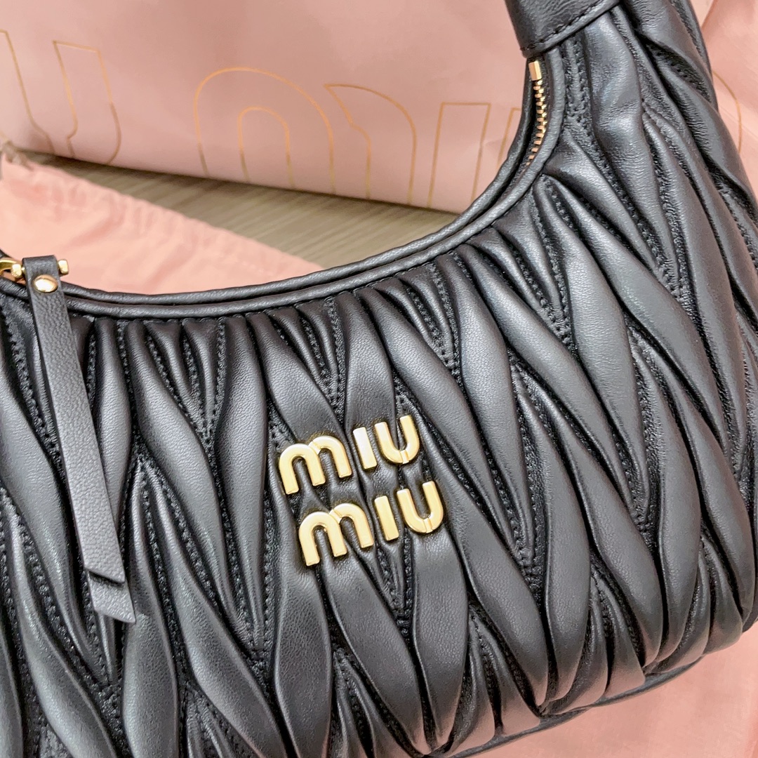 MiuMiu Bag-25X18X7CM