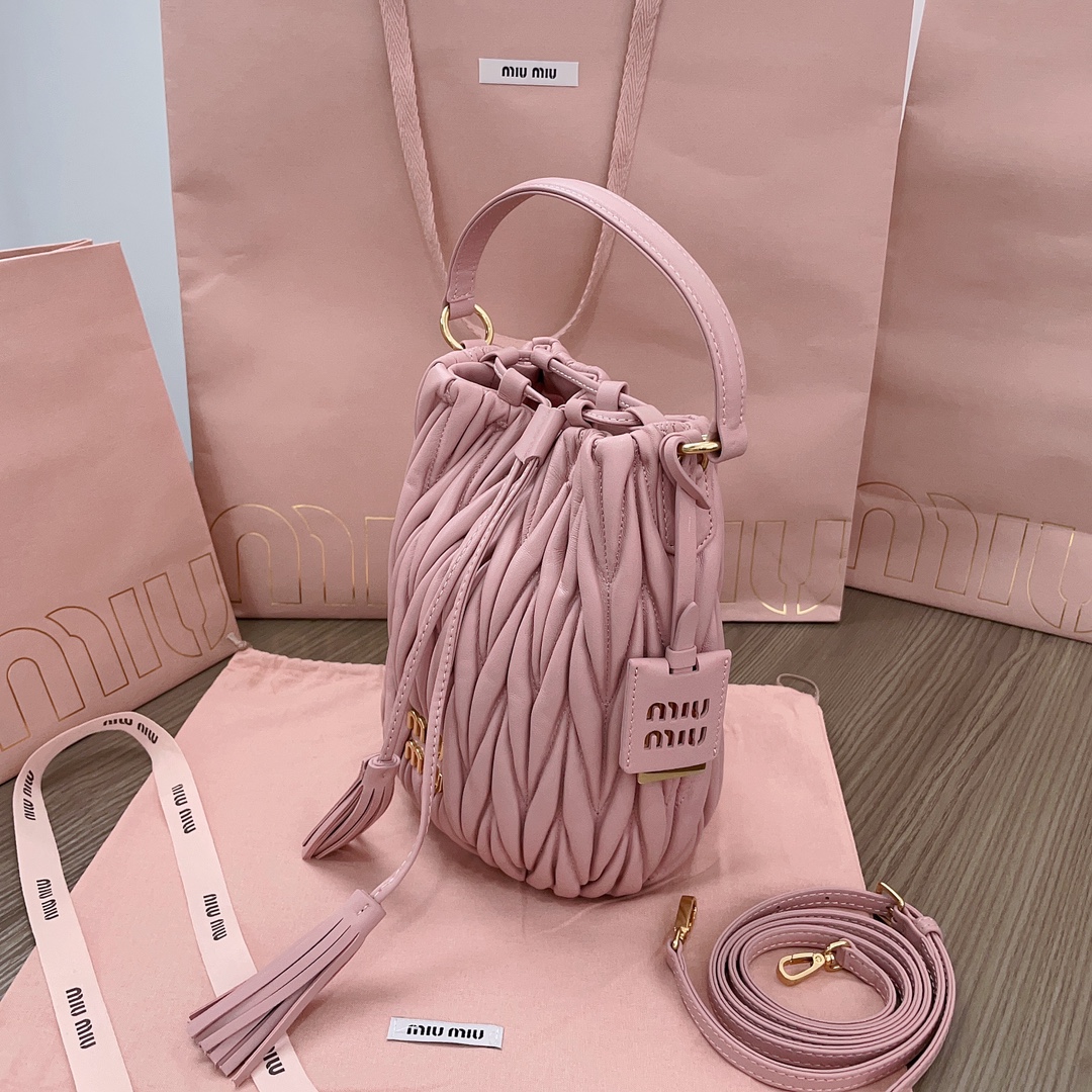 MiuMiu Bag-20X18X14CM