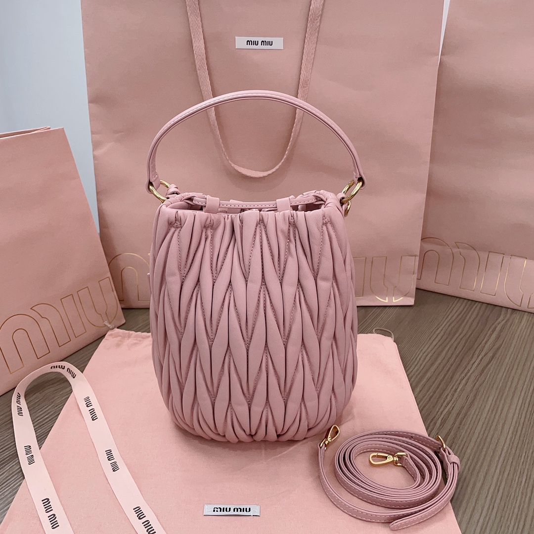 MiuMiu Bag-20X18X14CM