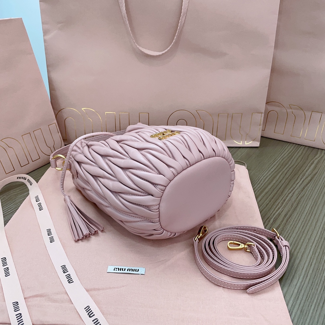 MiuMiu Bag-20X18X14CM